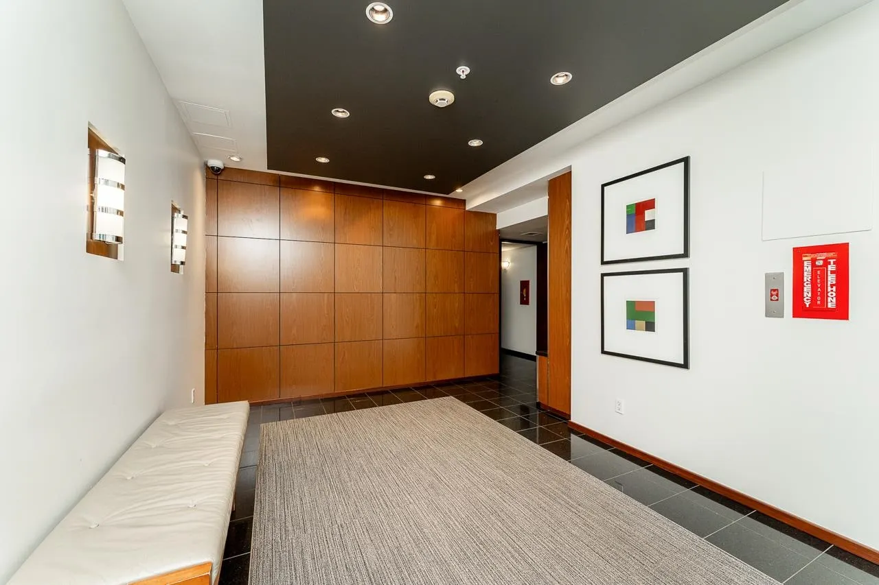 1102 1316 W 11th Avenue