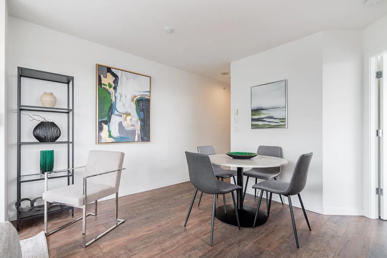 1102 1316 W 11th Avenue