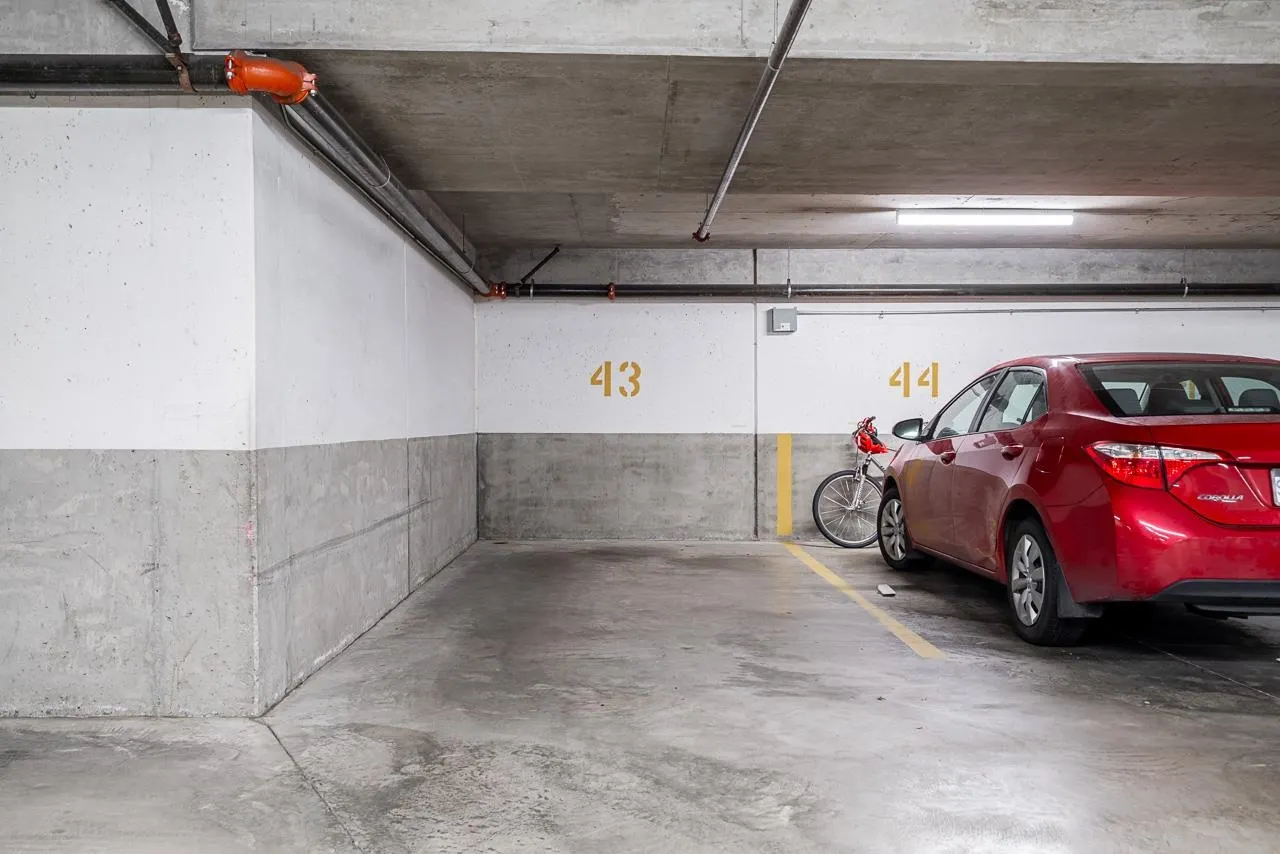 1102 1316 W 11th Avenue