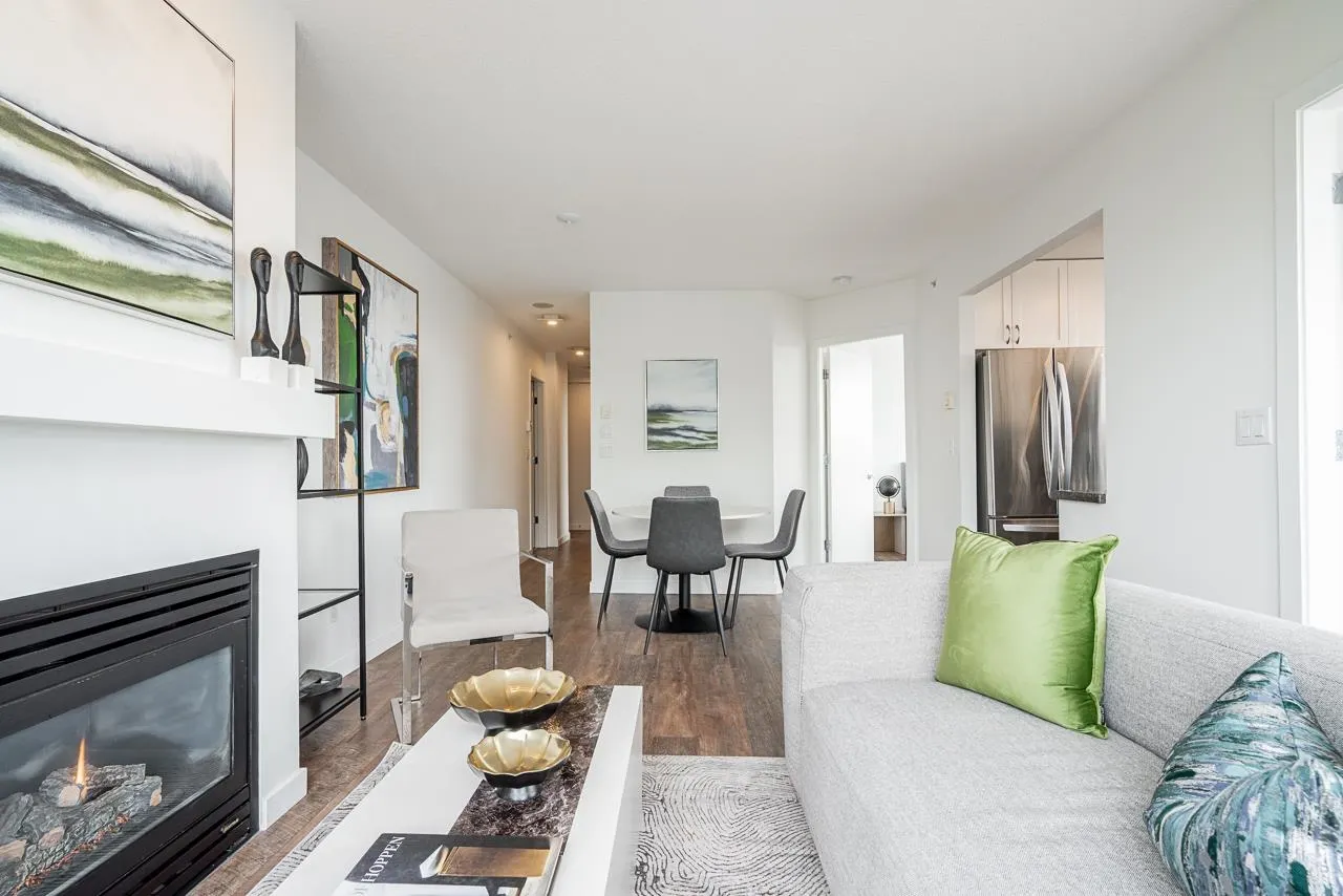 1102 1316 W 11th Avenue