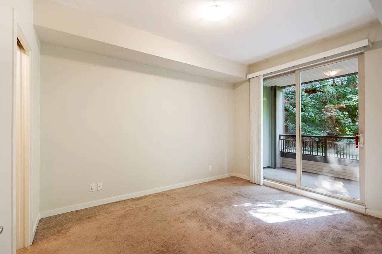 206 10455 University Drive