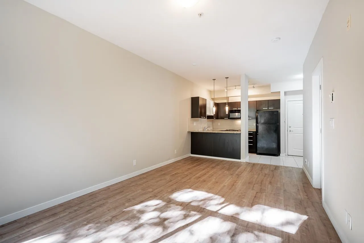 206 10455 University Drive