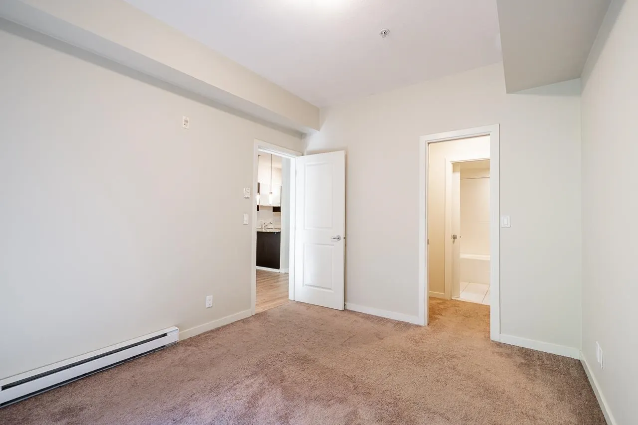 206 10455 University Drive