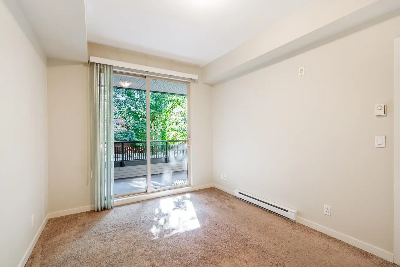 206 10455 University Drive