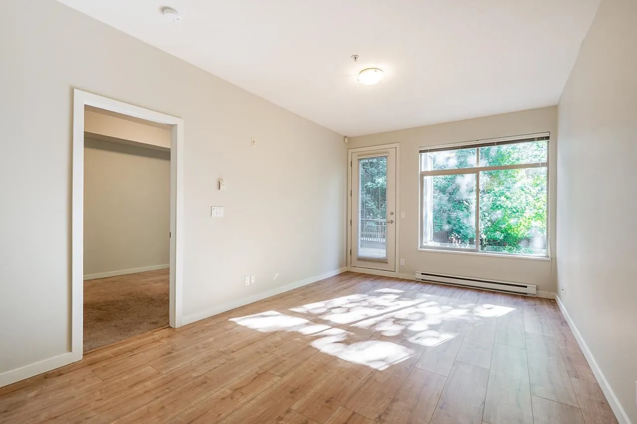 206 10455 University Drive