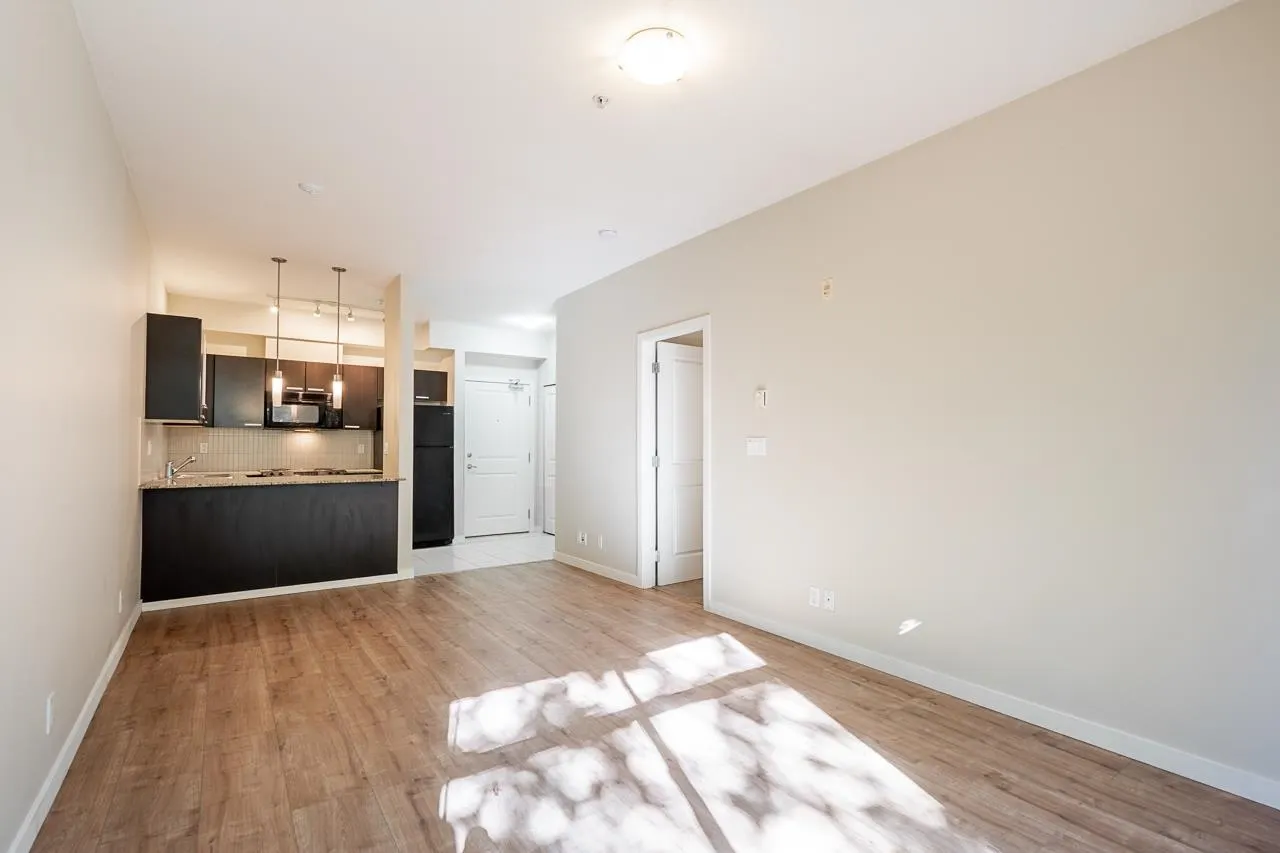 206 10455 University Drive