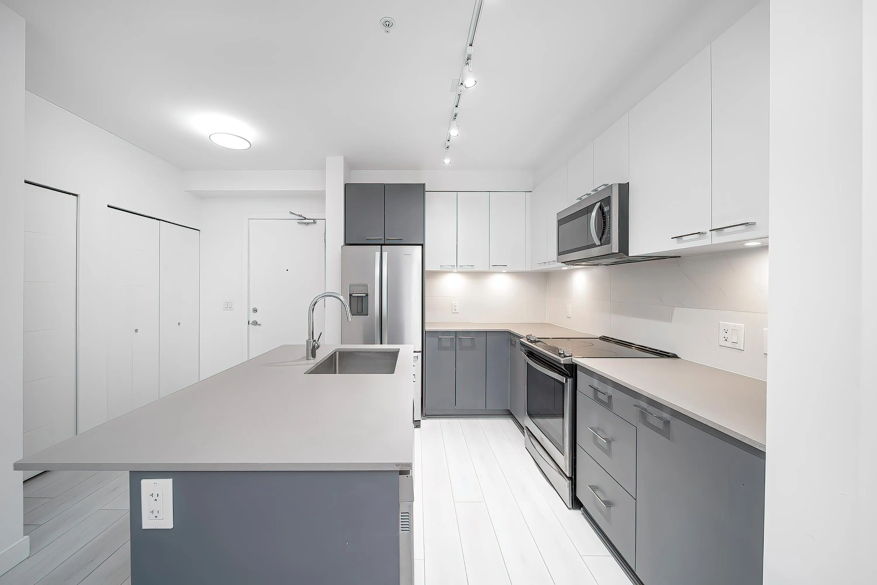 121 13963 105 Boulevard