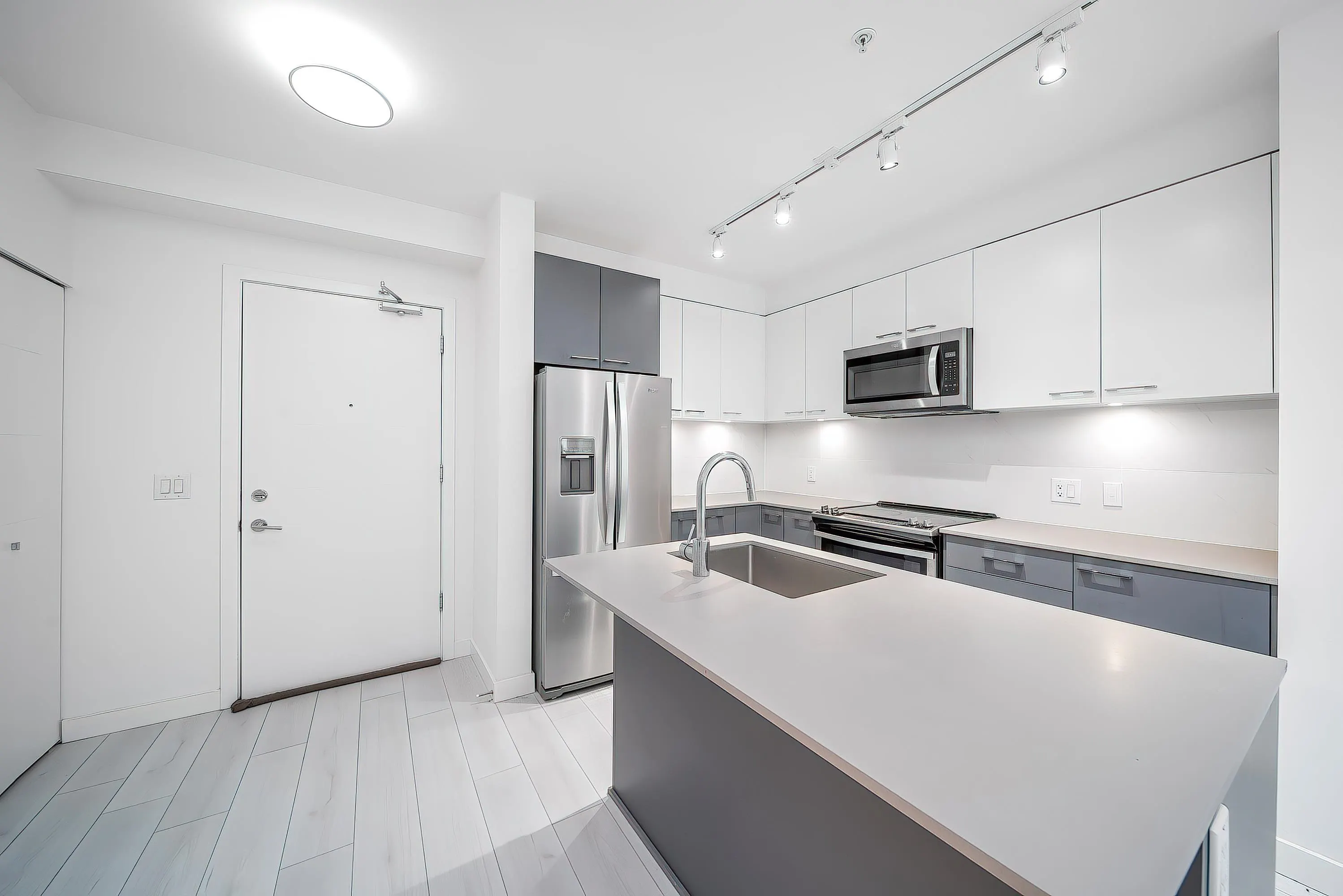 121 13963 105 Boulevard