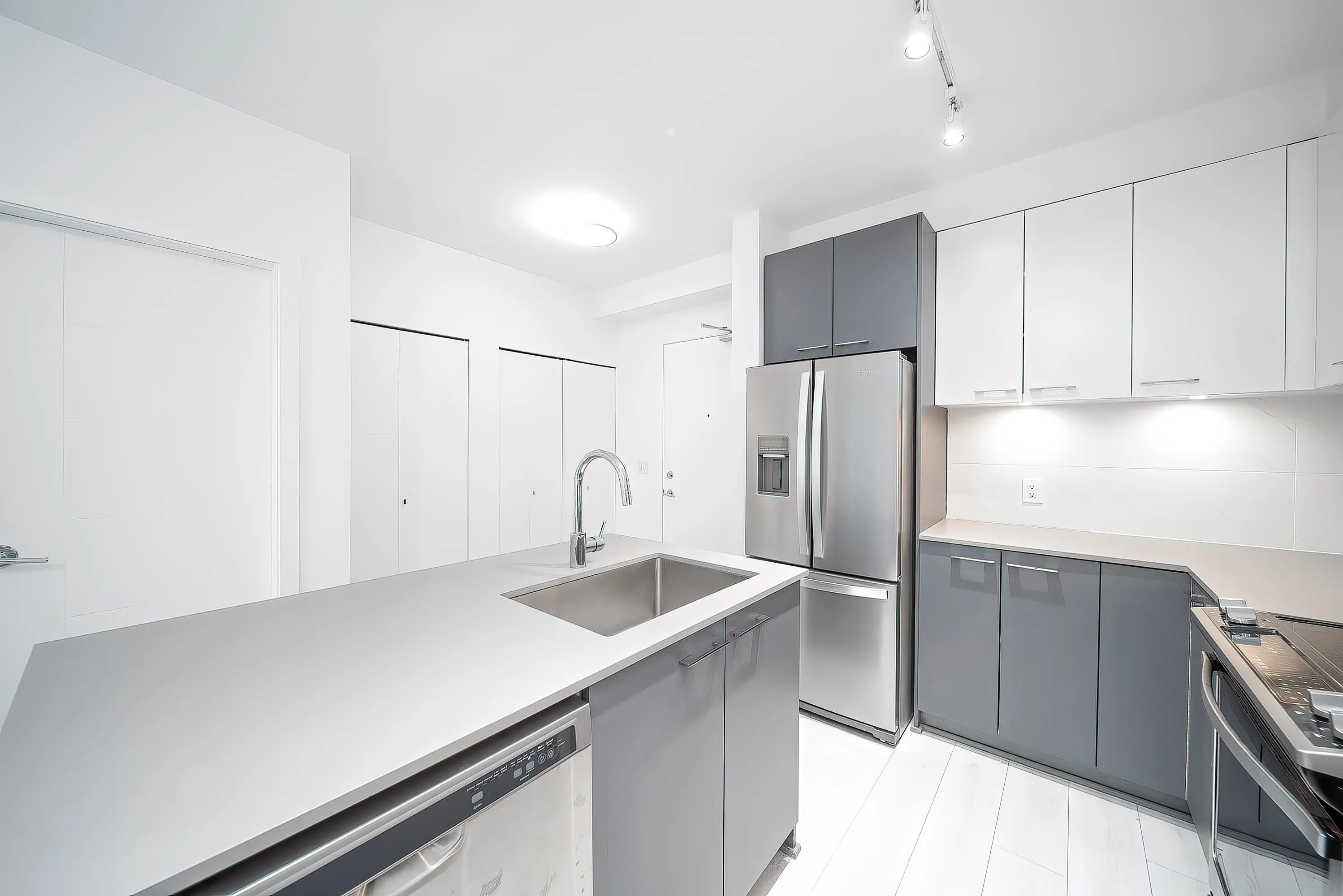 121 13963 105 Boulevard