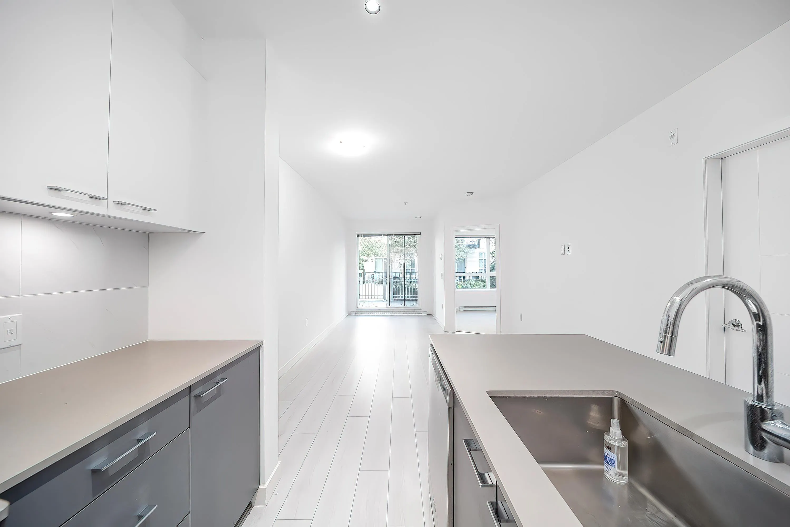 121 13963 105 Boulevard