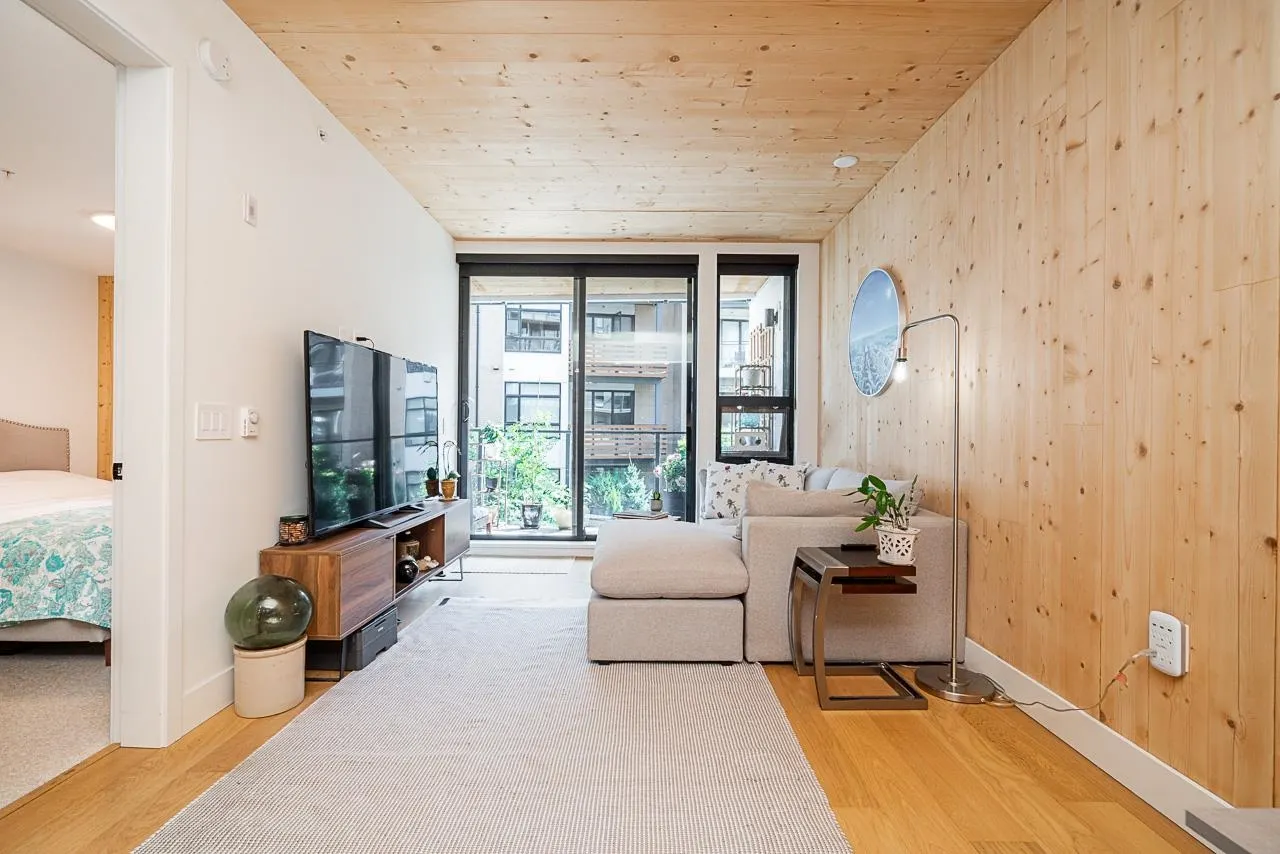 202 310 Salter Street