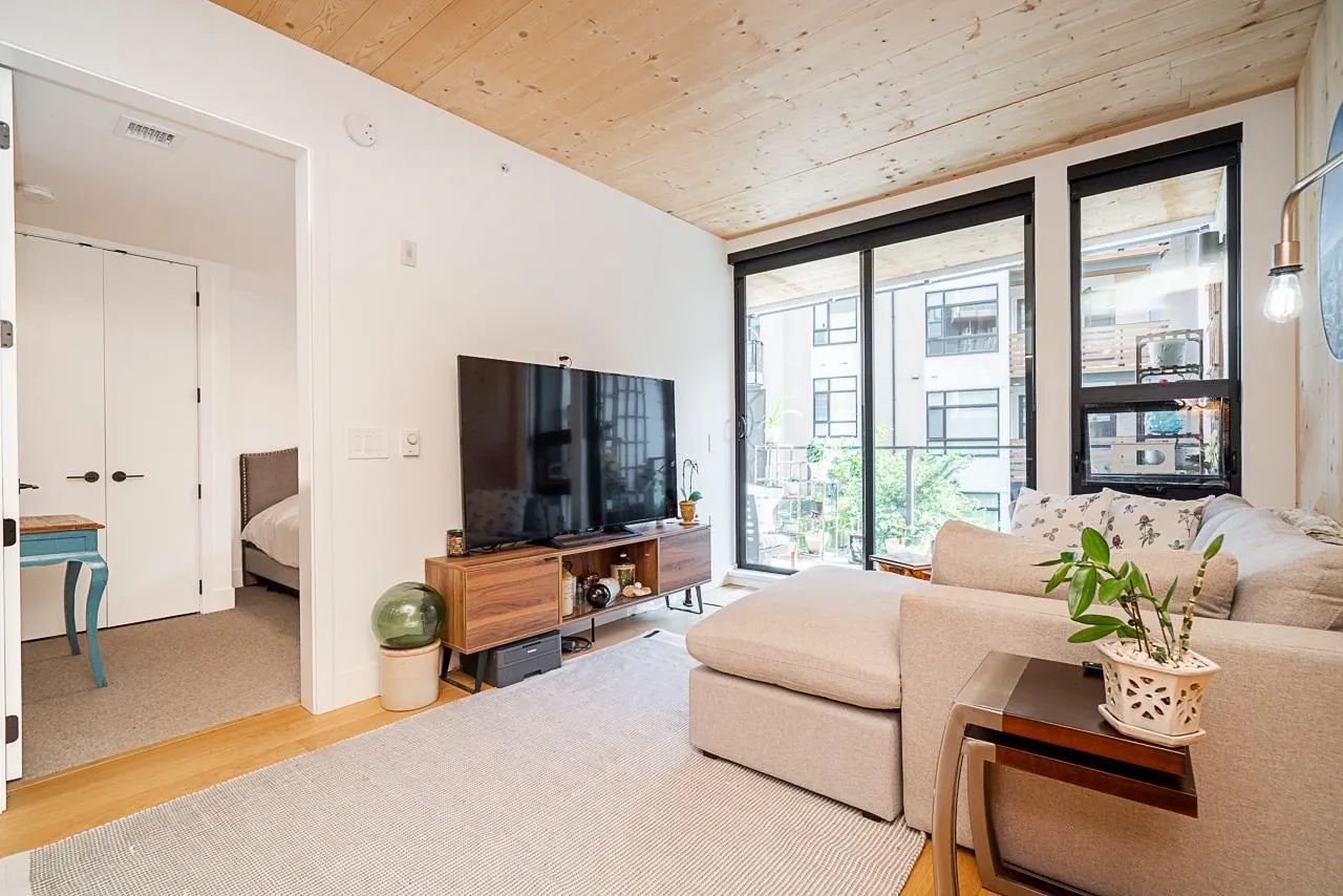 202 310 Salter Street