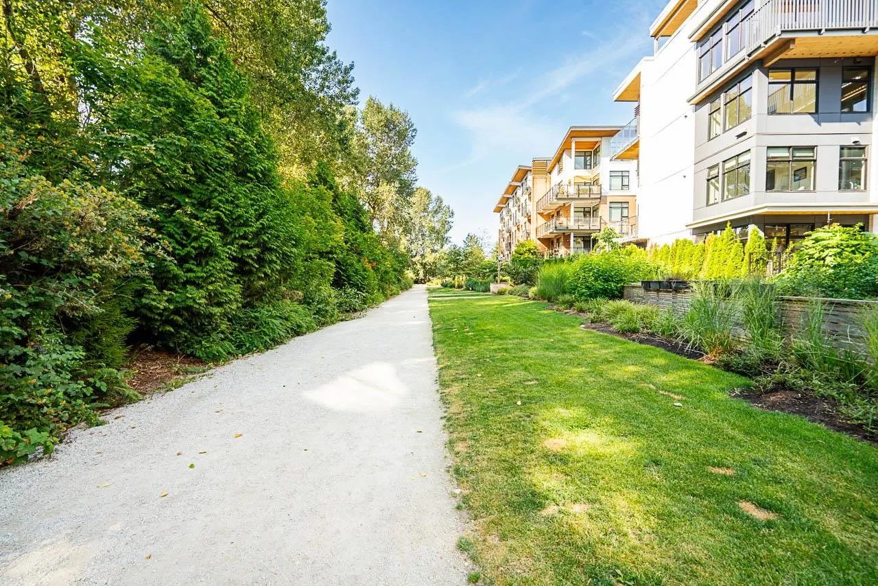 202 310 Salter Street