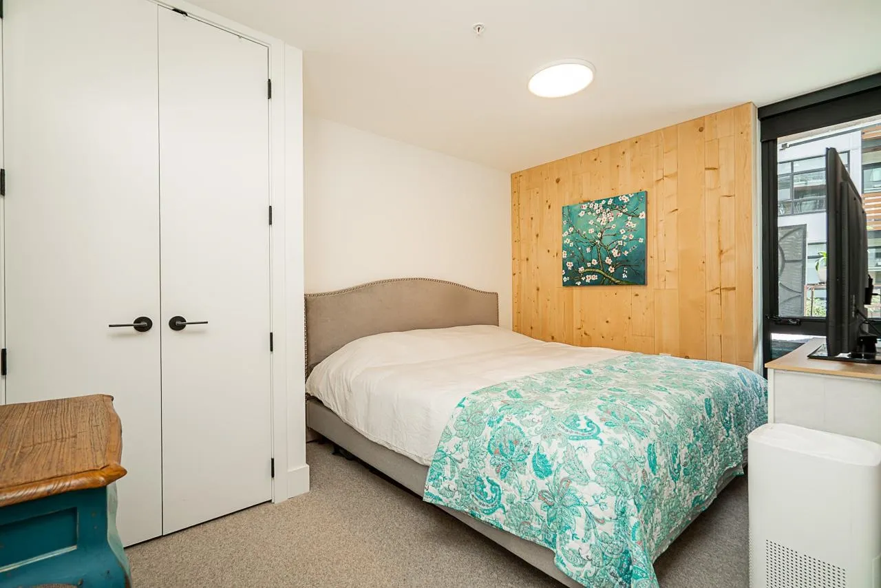 202 310 Salter Street