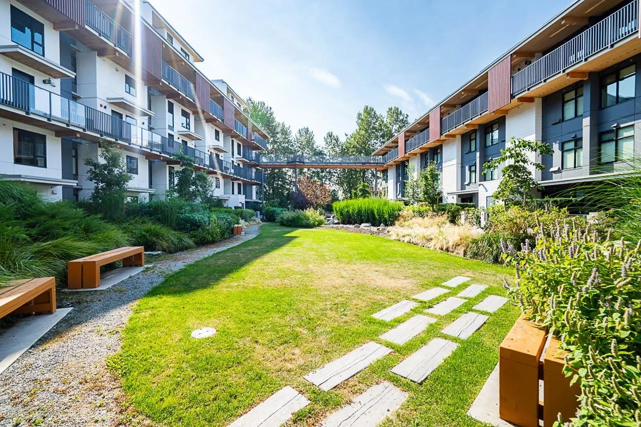 202 310 Salter Street