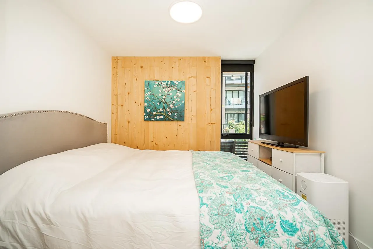 202 310 Salter Street