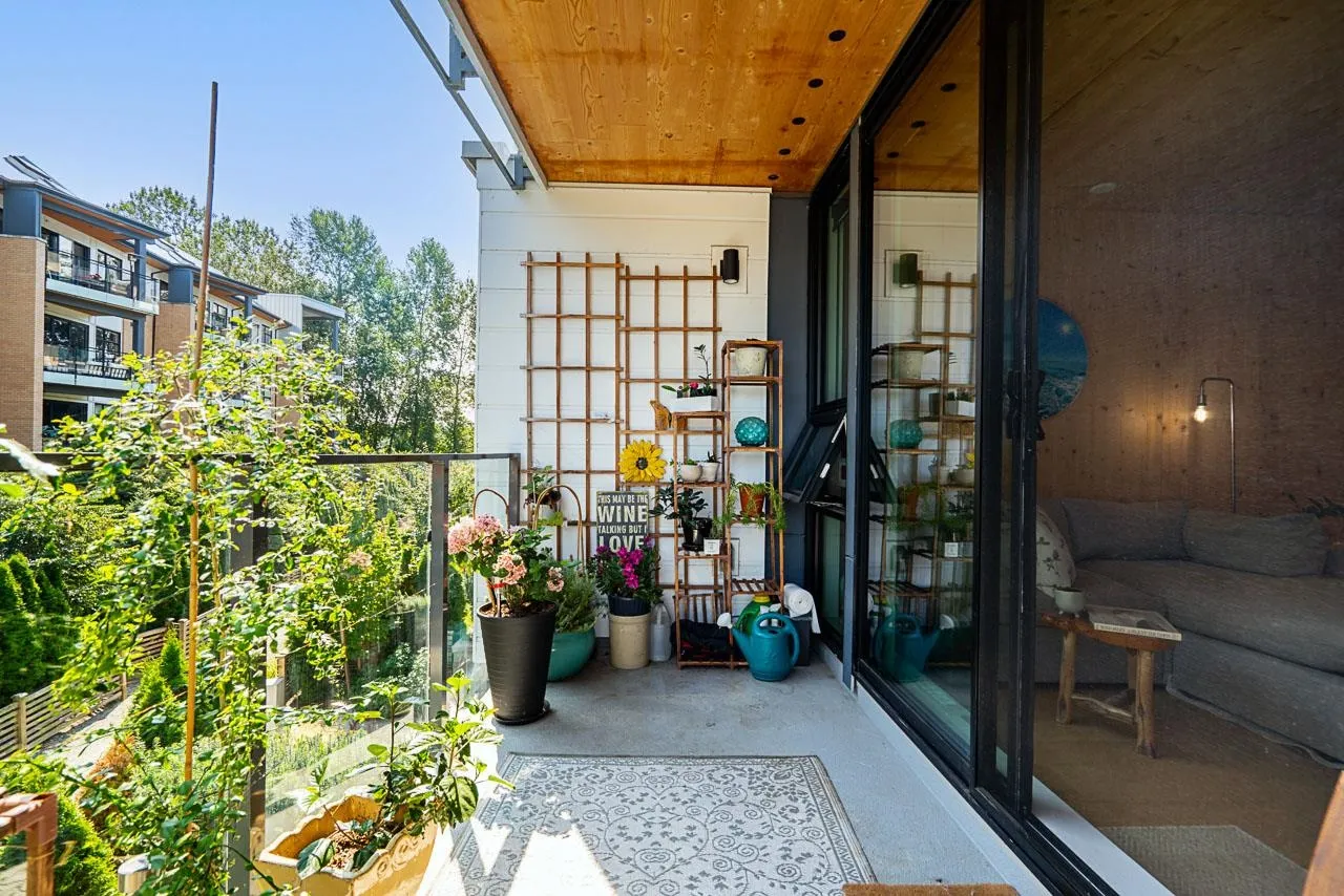 202 310 Salter Street