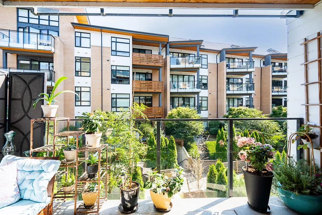 202 310 Salter Street