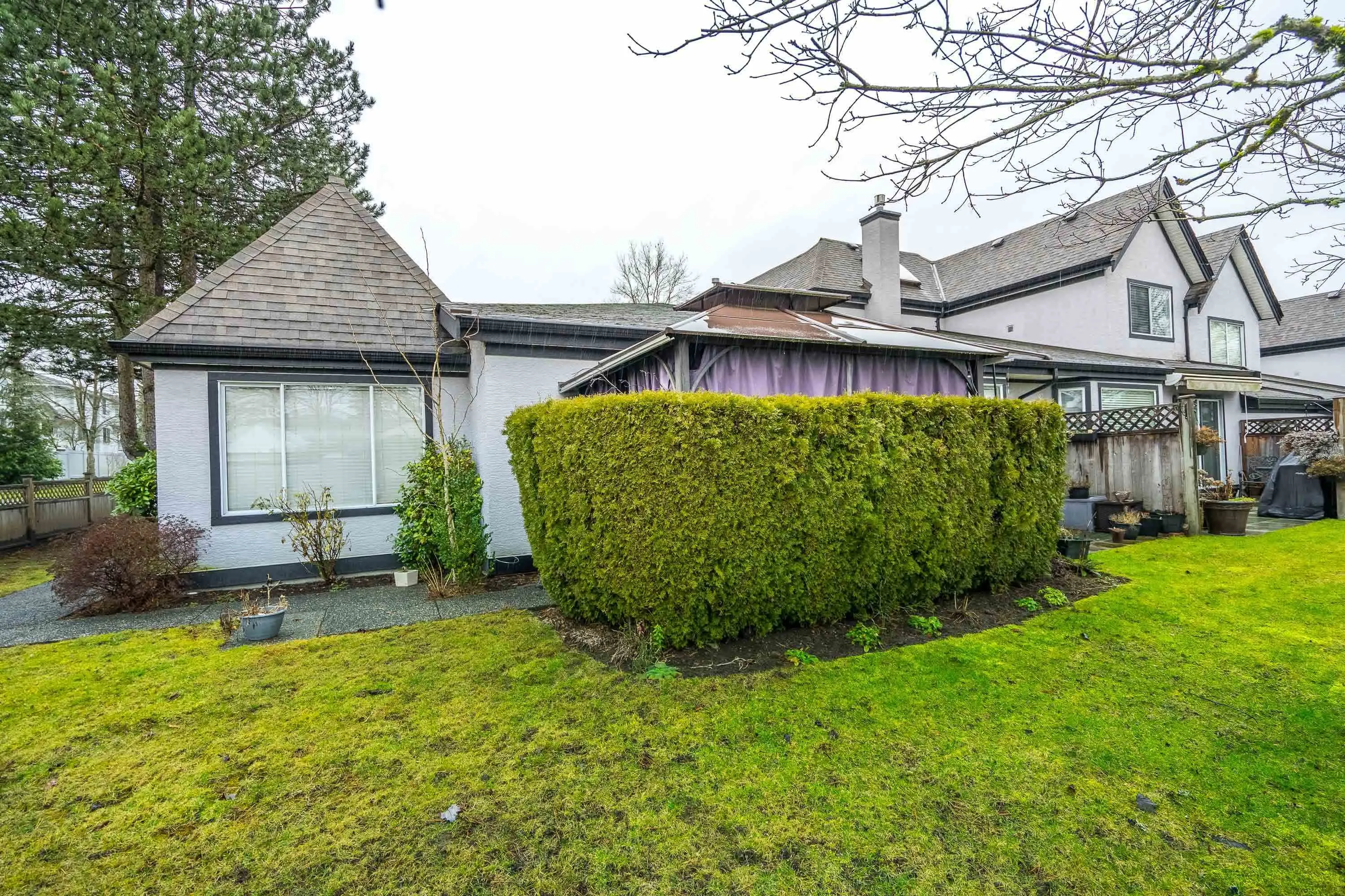 1 8567 164th Street