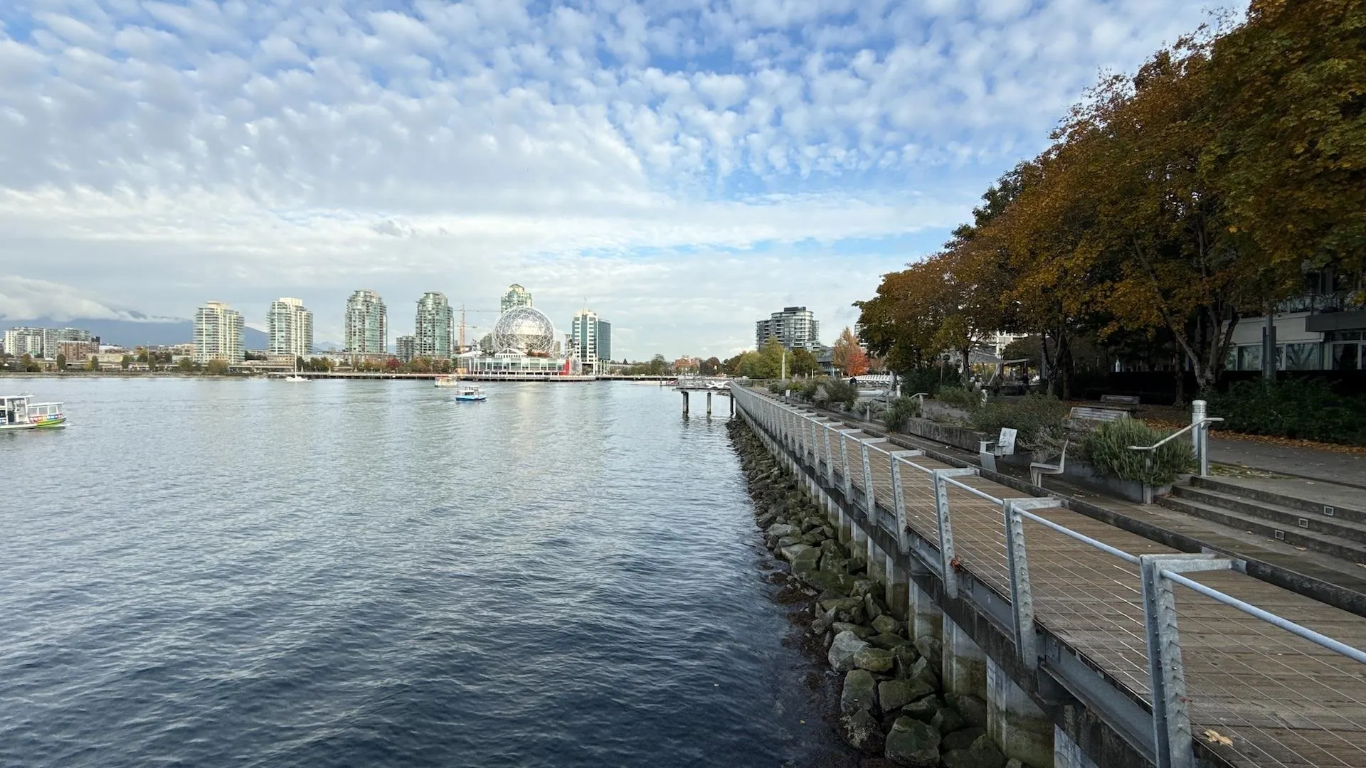 1210 1708 Columbia Street