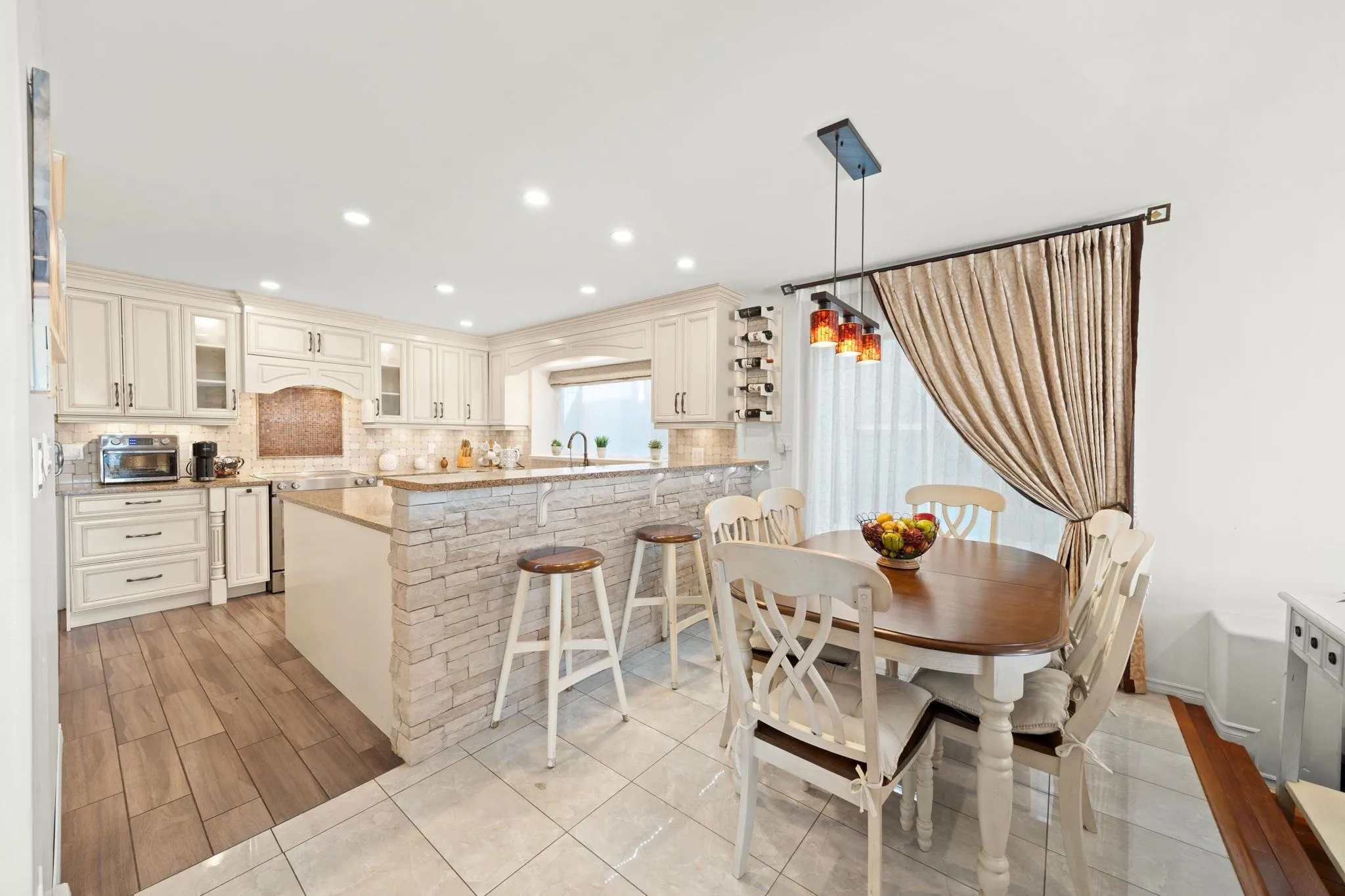 2258 Sorrento Drive