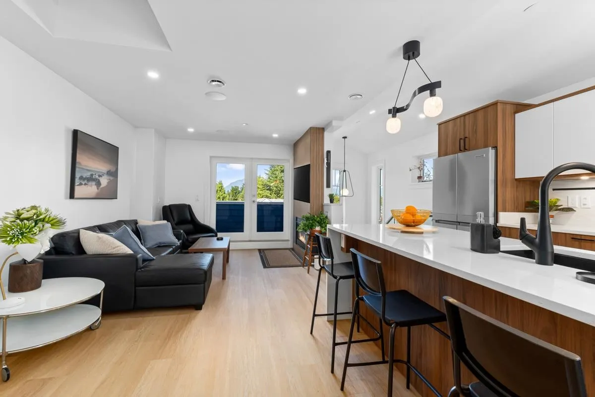 217 W 16th Avenue