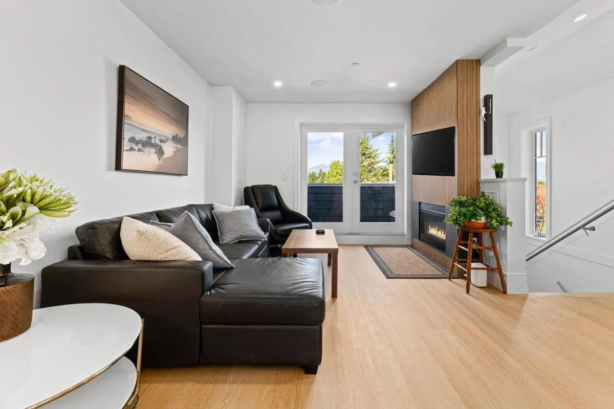 217 W 16th Avenue