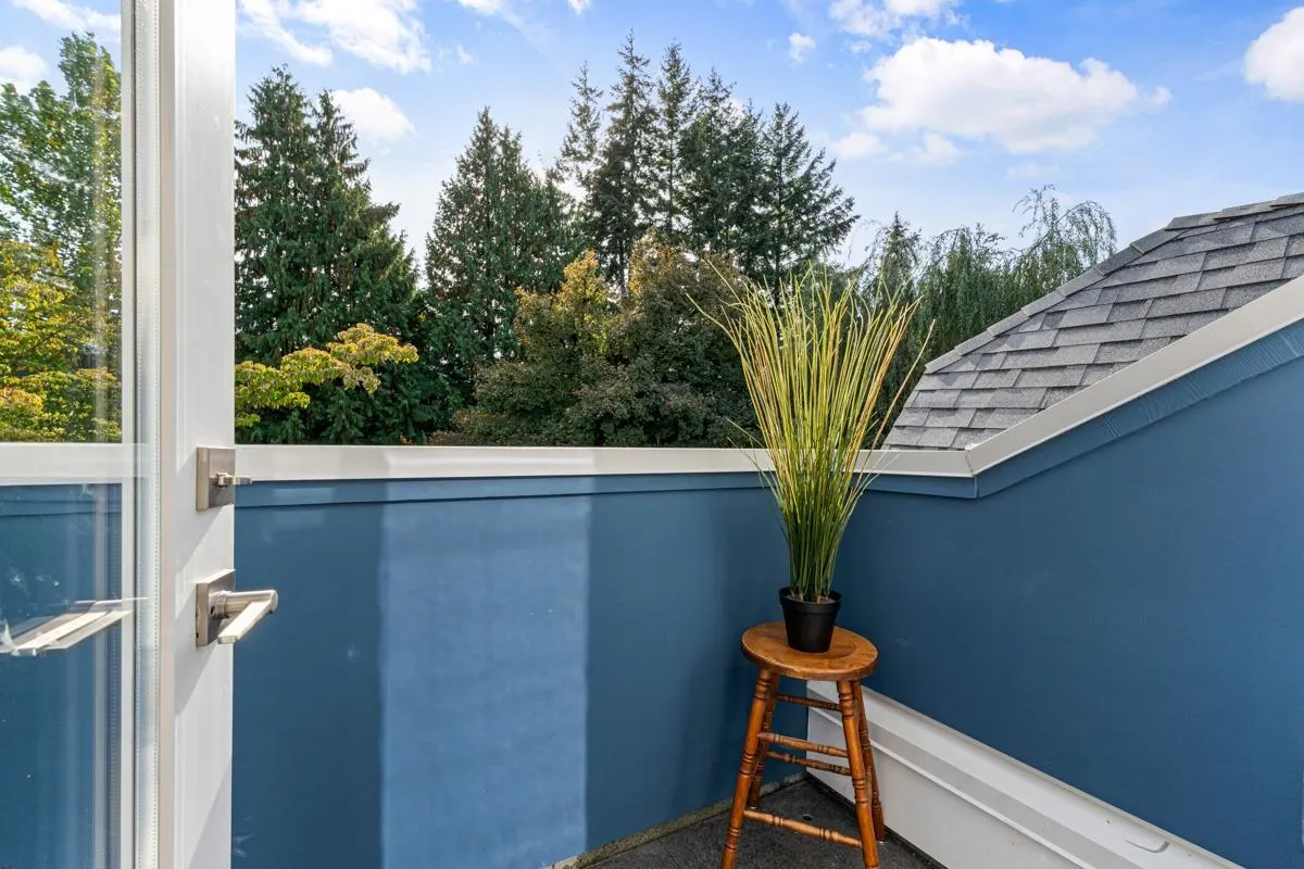 217 W 16th Avenue