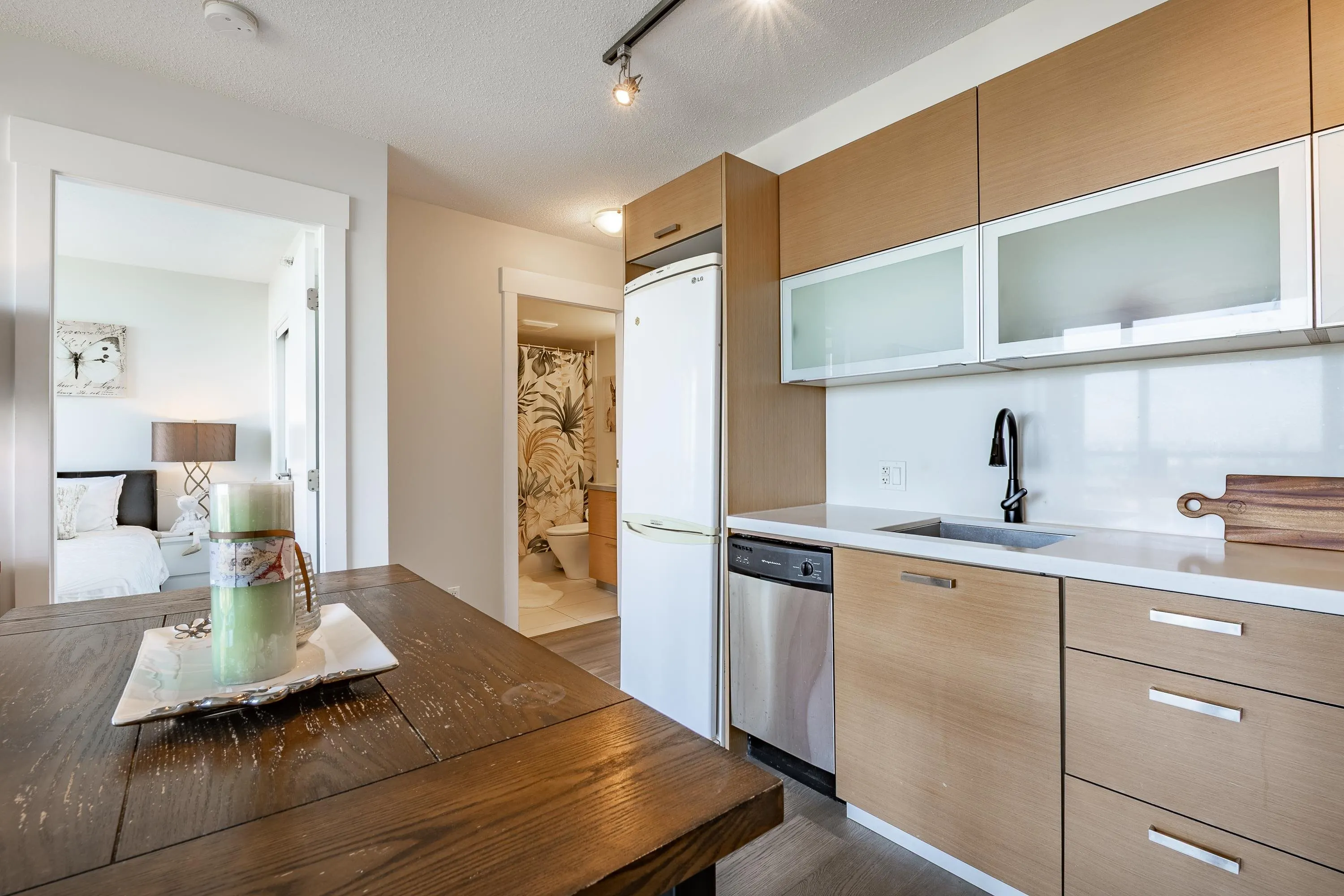 1705 10777 University Drive