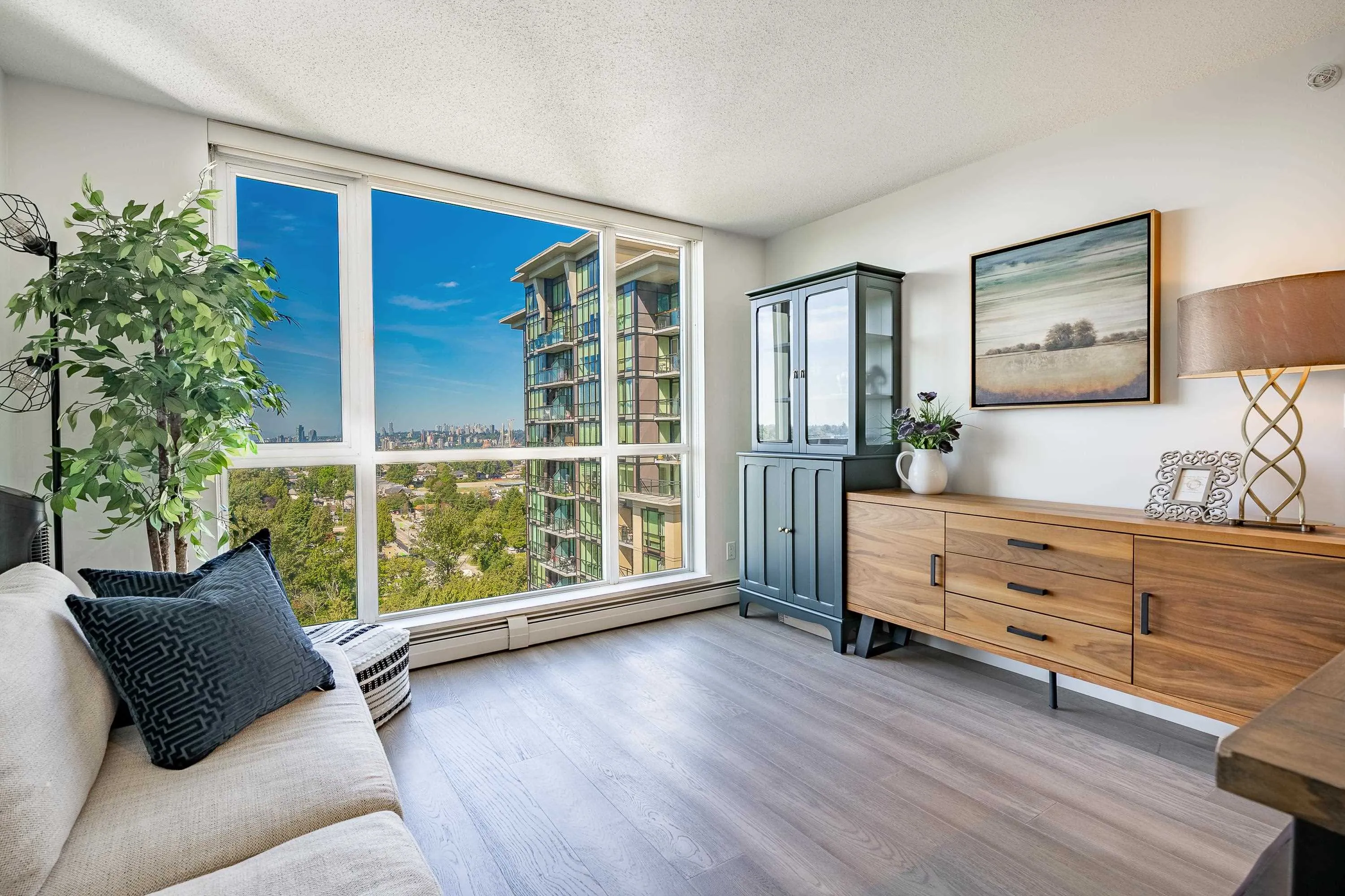 1705 10777 University Drive