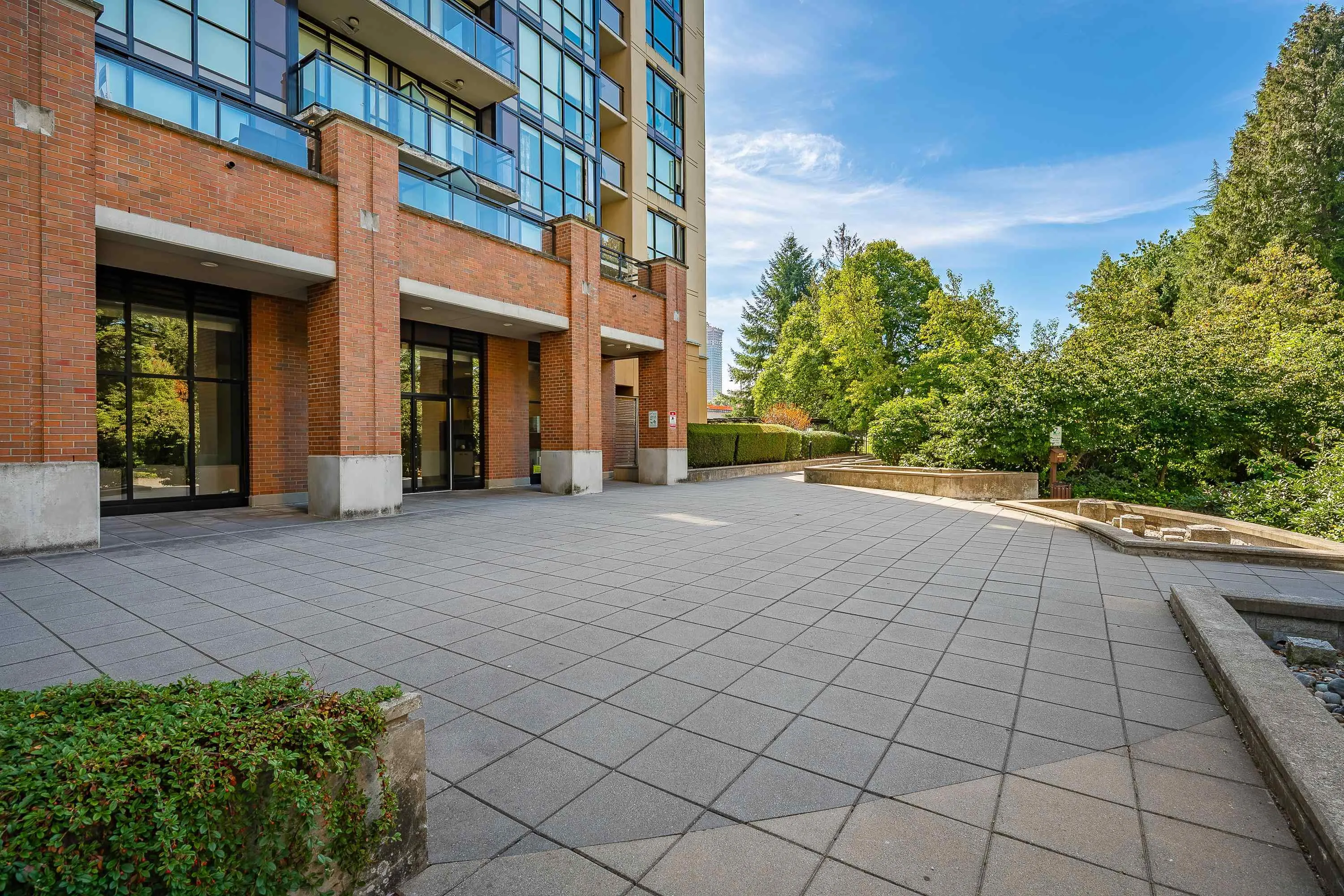 1705 10777 University Drive