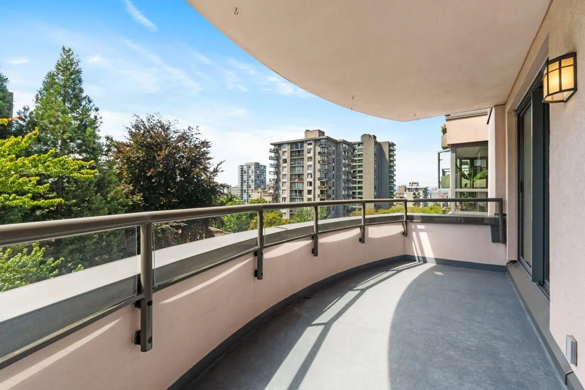 804 1265 Barclay Street