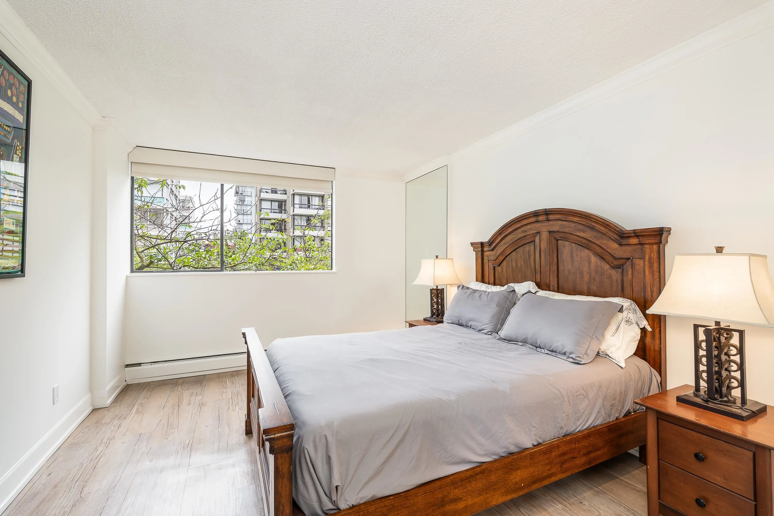 201 1995 Beach Avenue