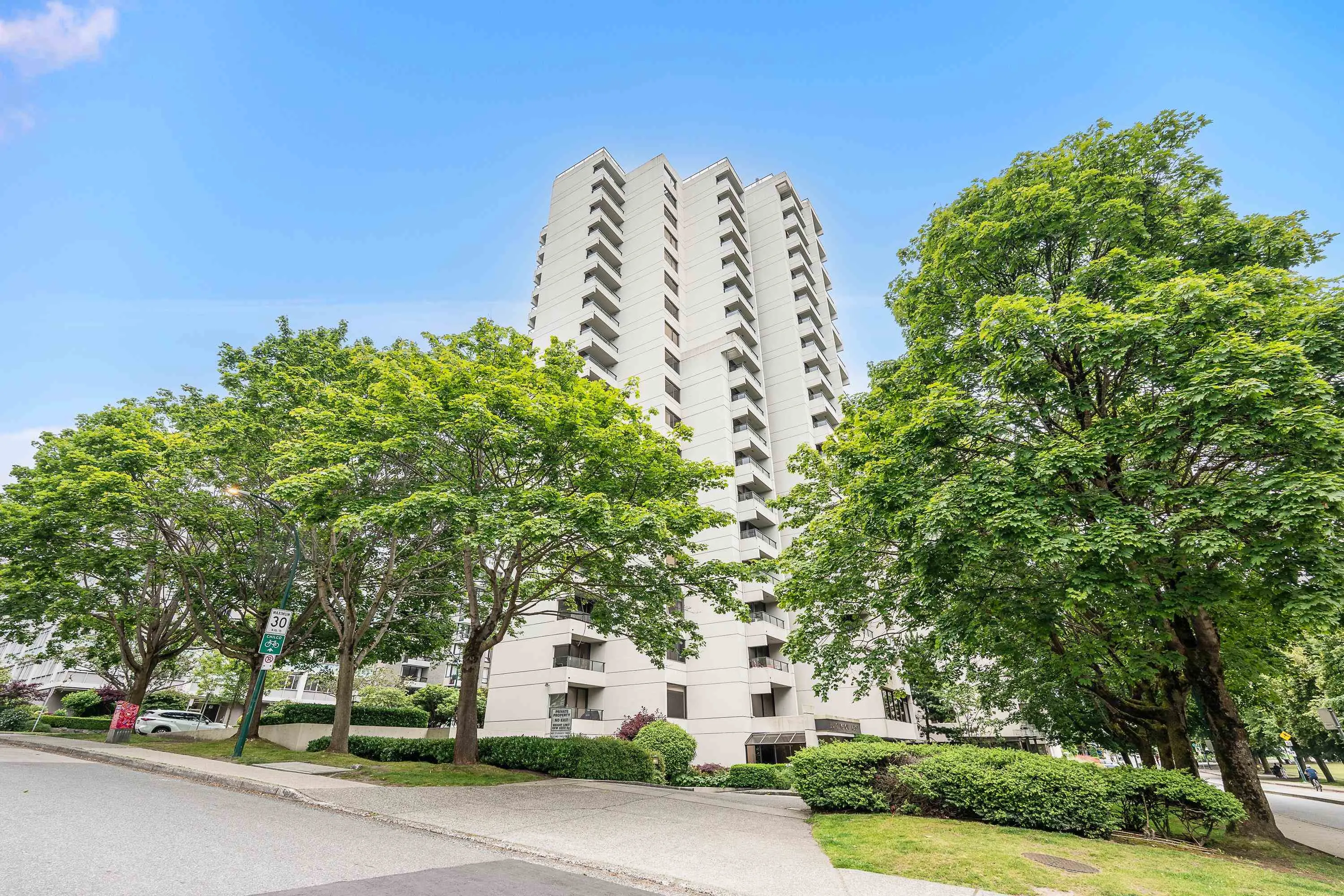 201 1995 Beach Avenue