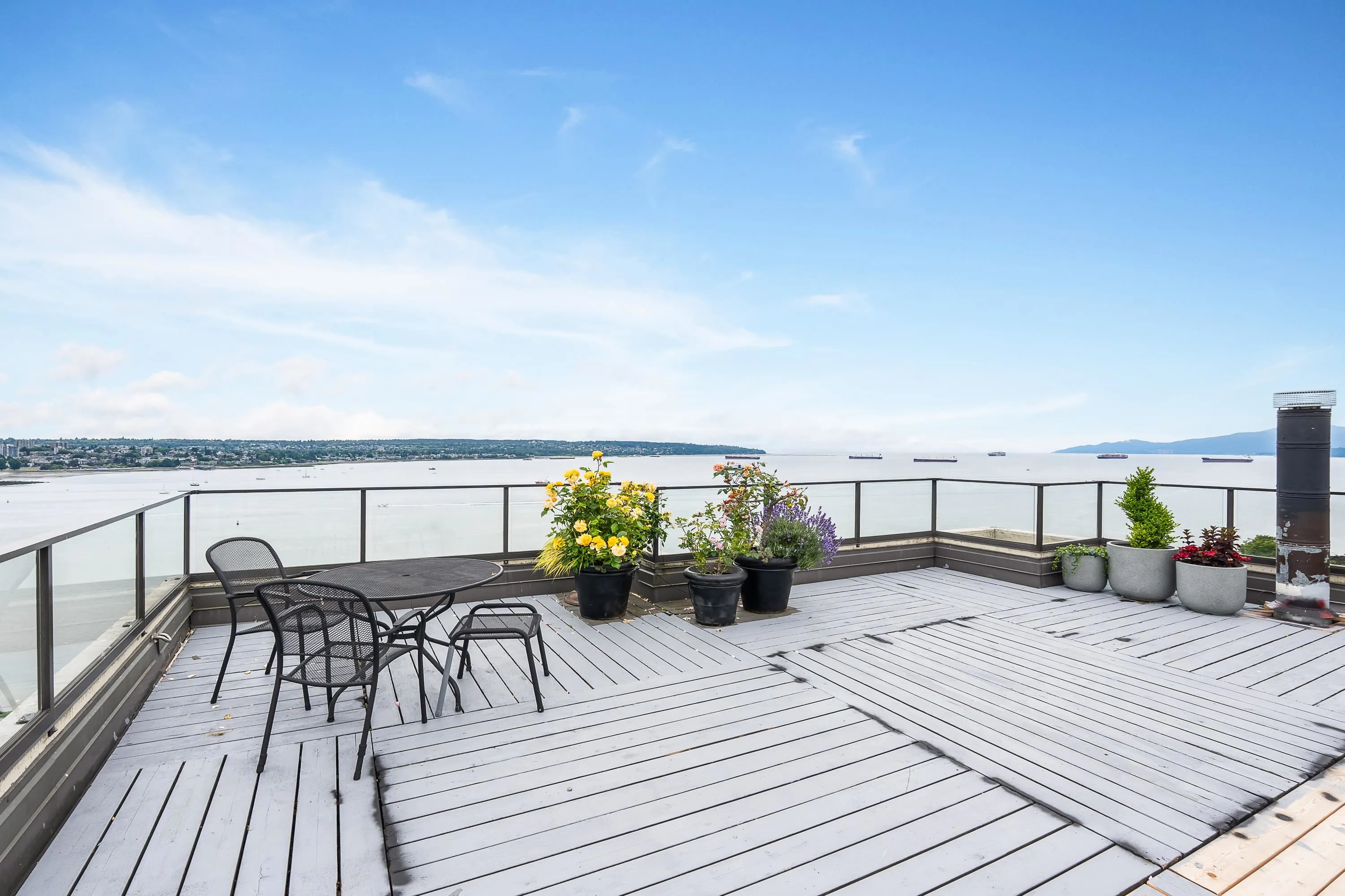 201 1995 Beach Avenue