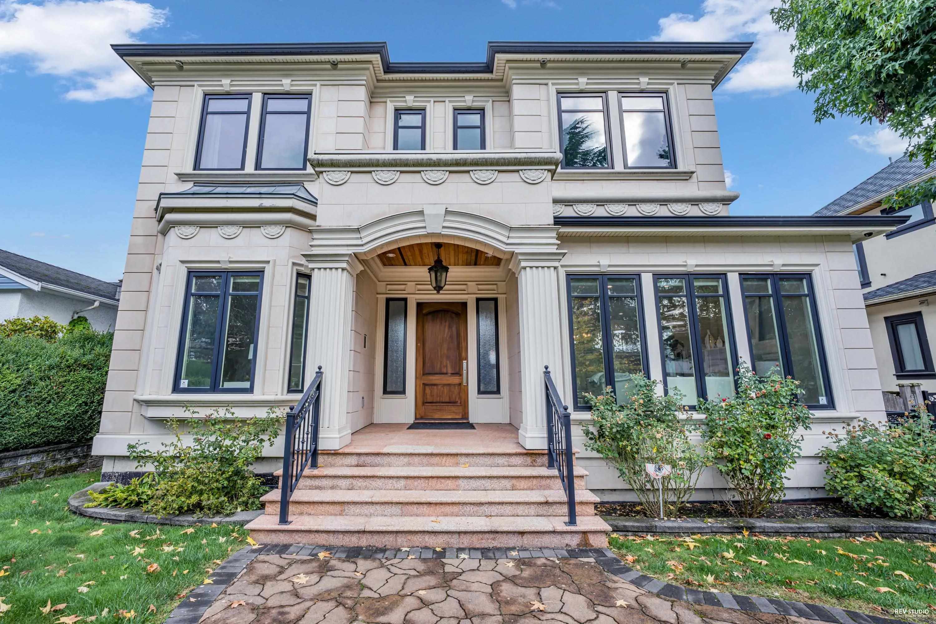 2653 Mcbain Avenue