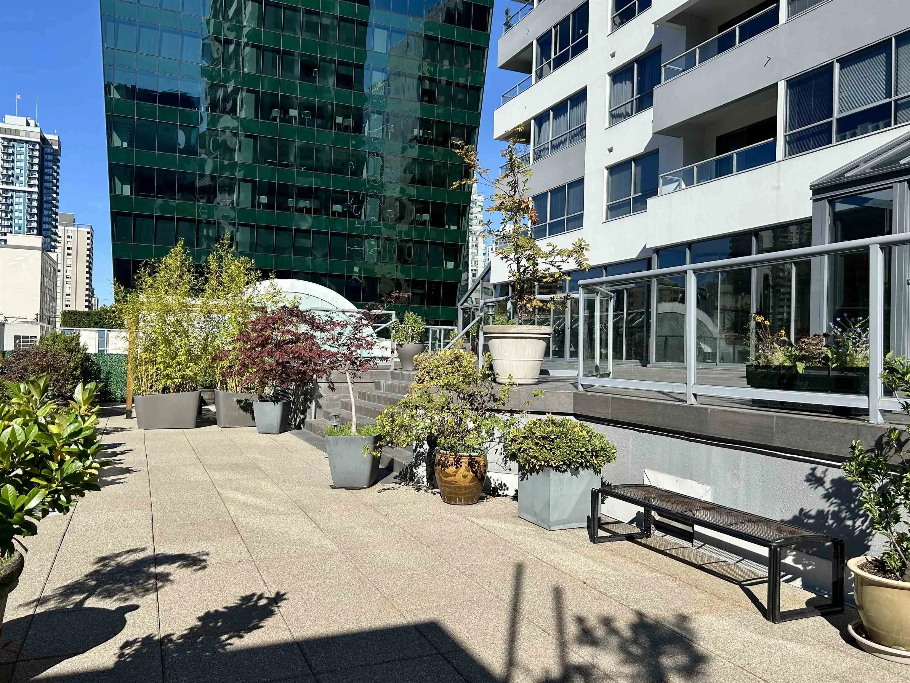 506 1060 Alberni Street