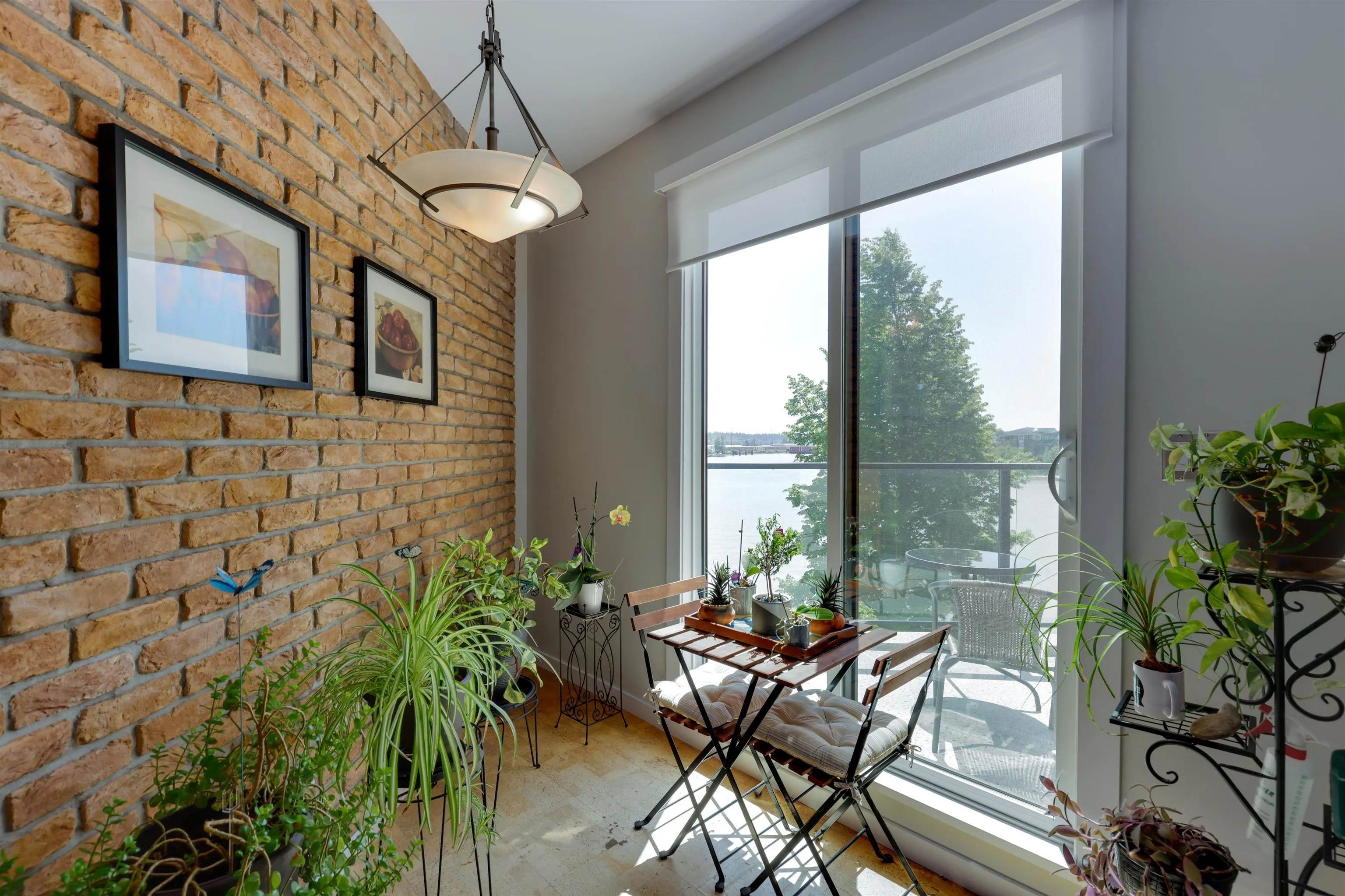 420 1150 Quayside Drive