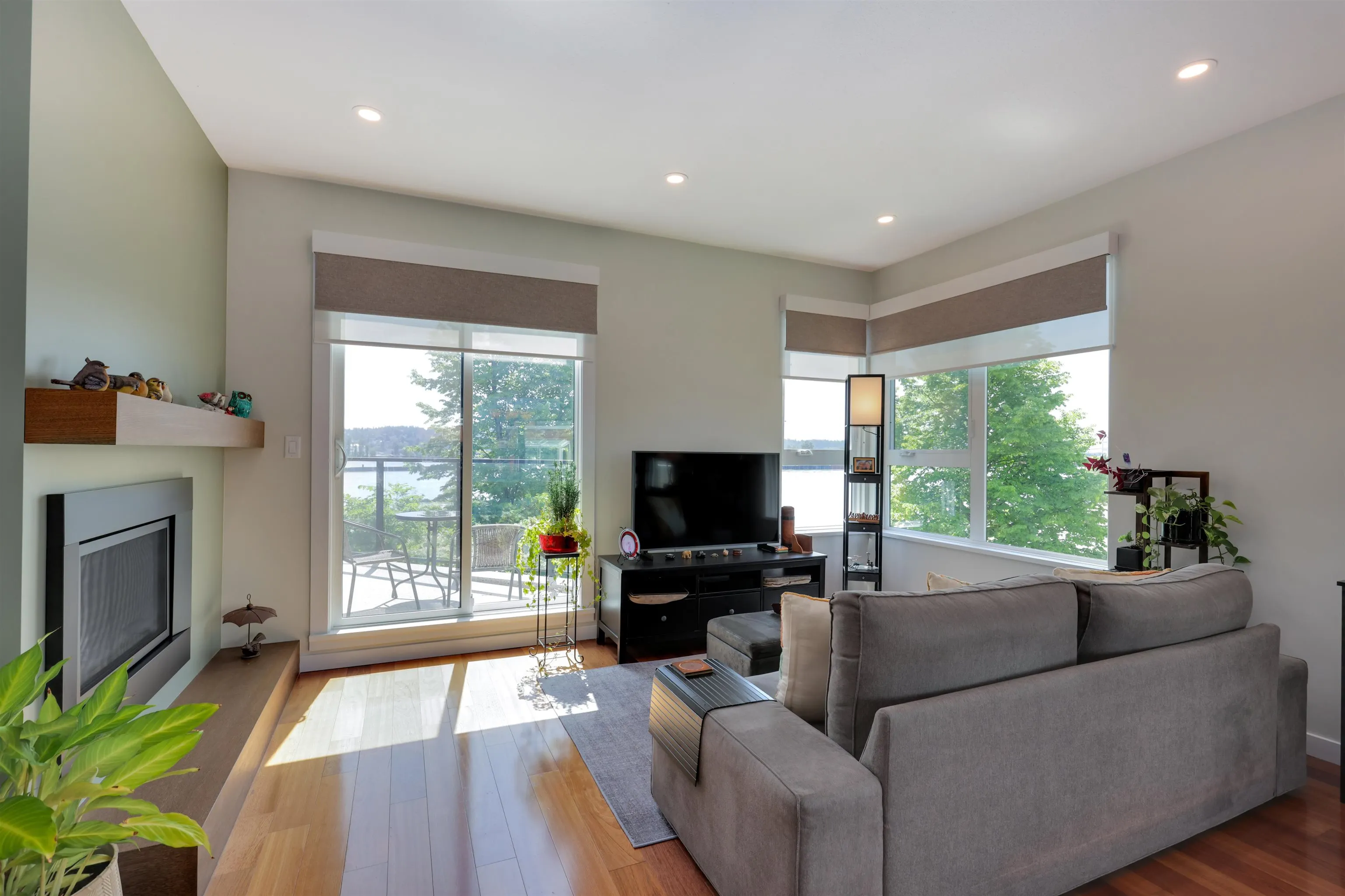 420 1150 Quayside Drive