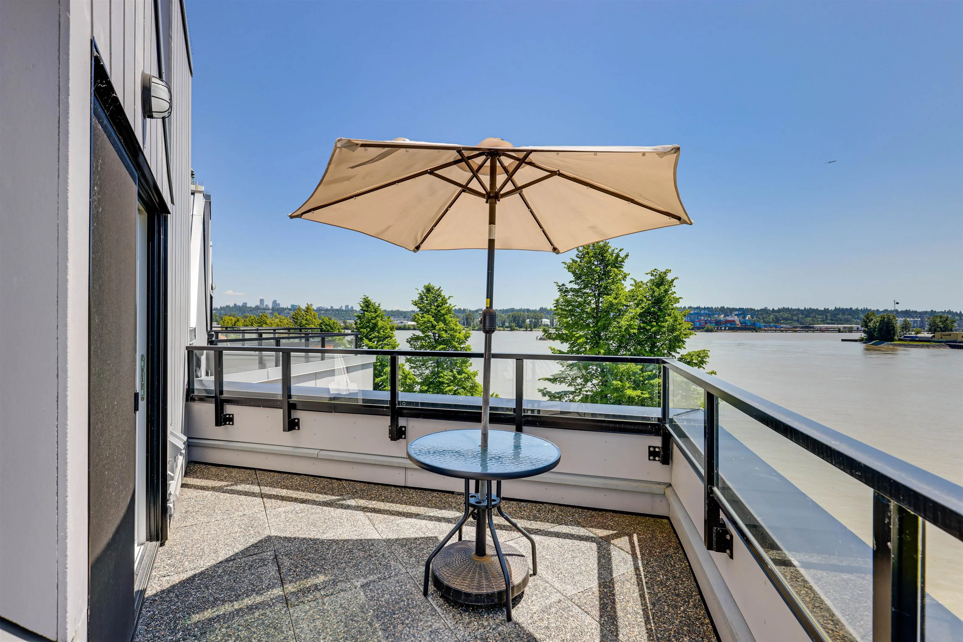 420 1150 Quayside Drive