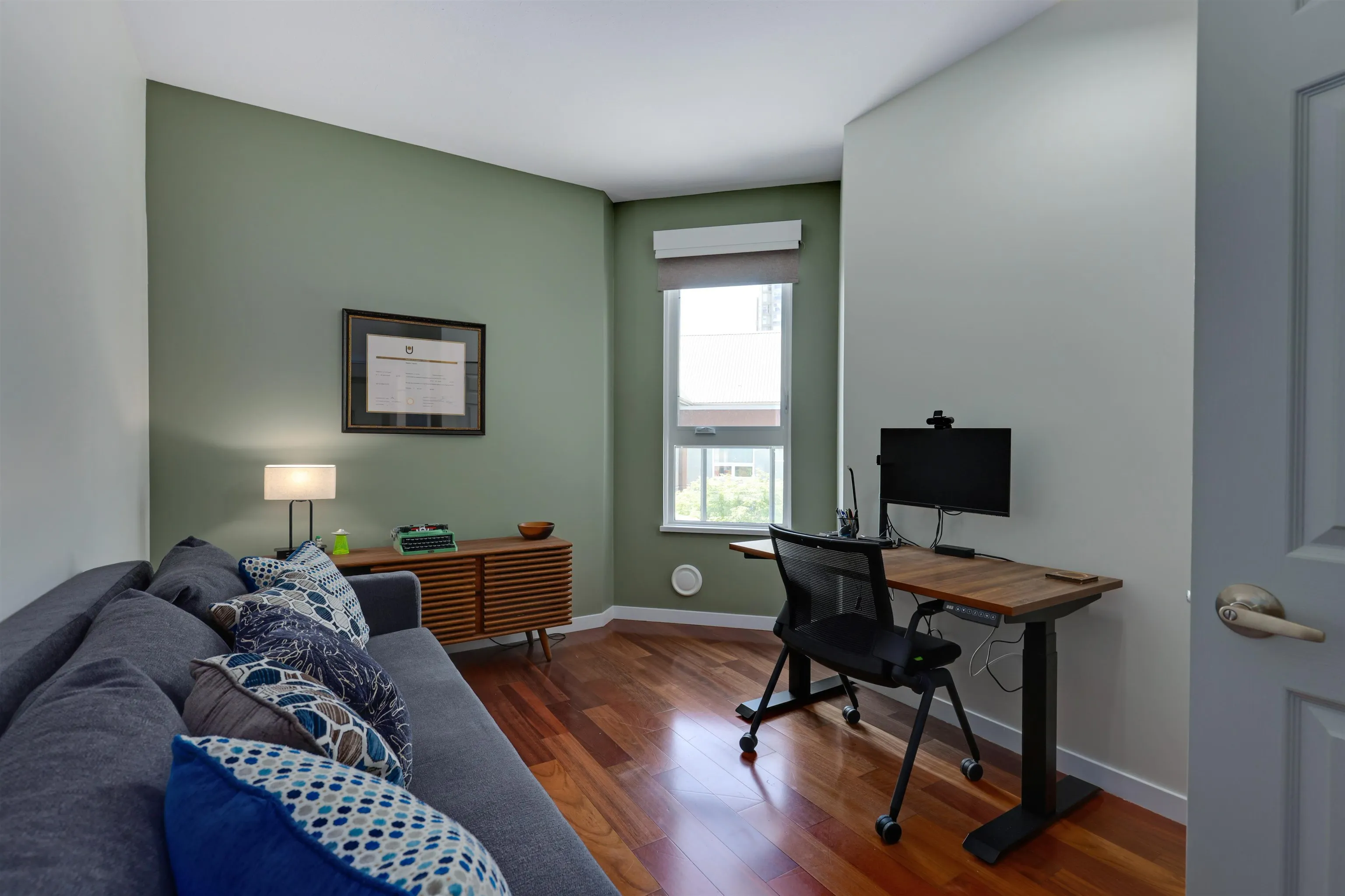 420 1150 Quayside Drive