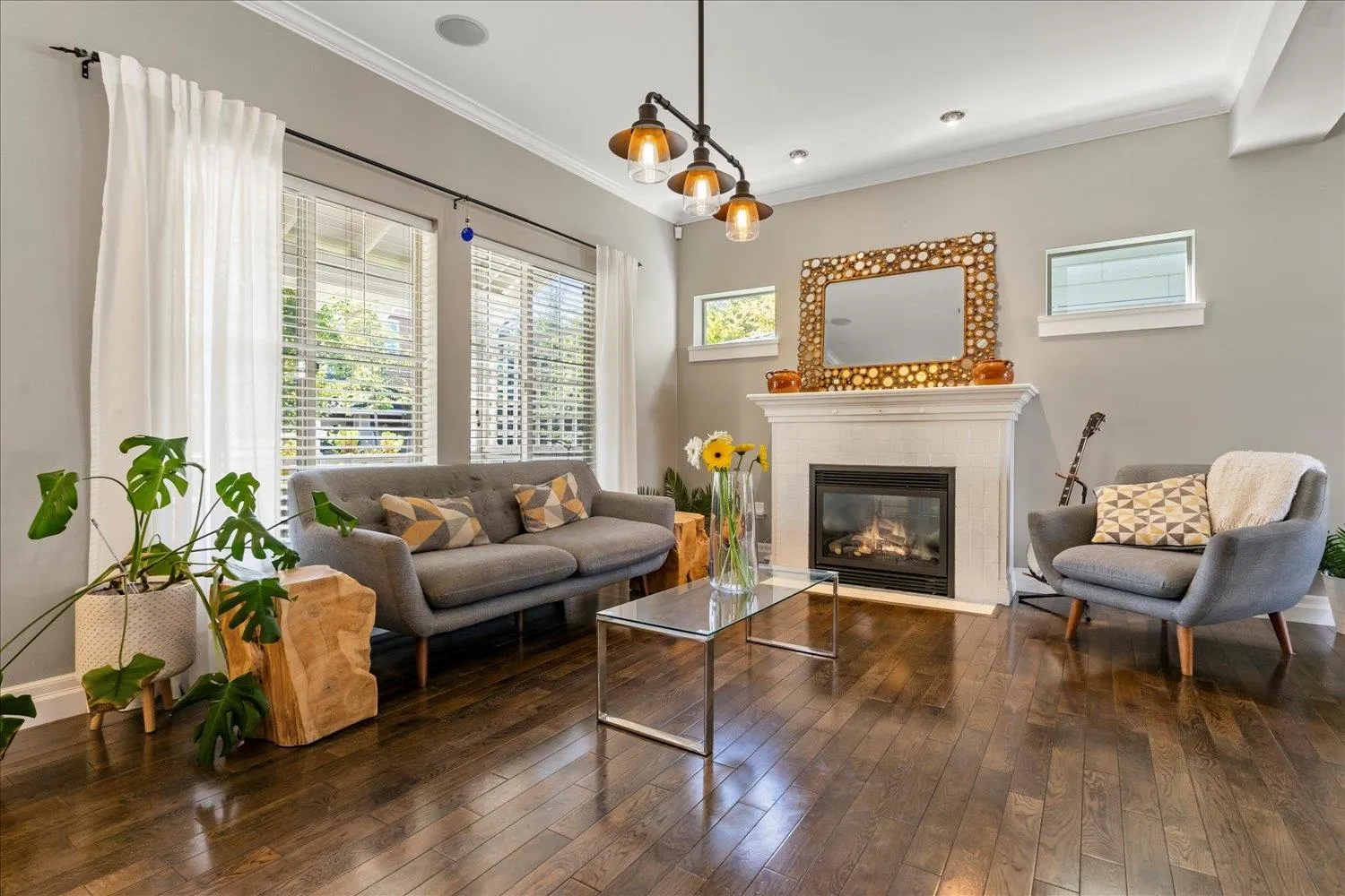 45297 Soowahlie Crescent
