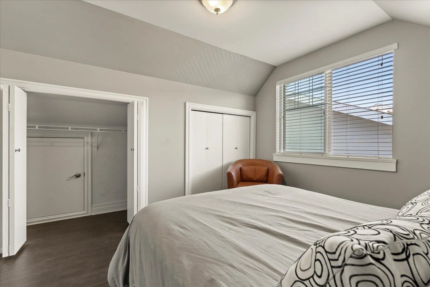 45297 Soowahlie Crescent