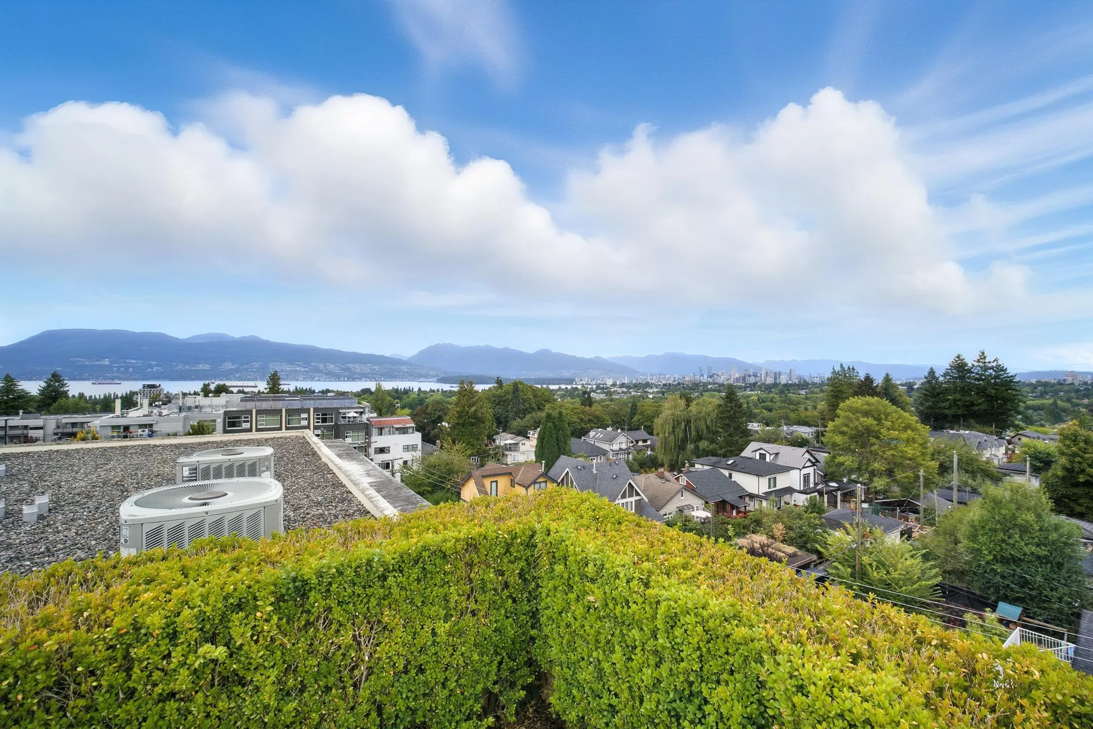 404 3595 W 18th Avenue