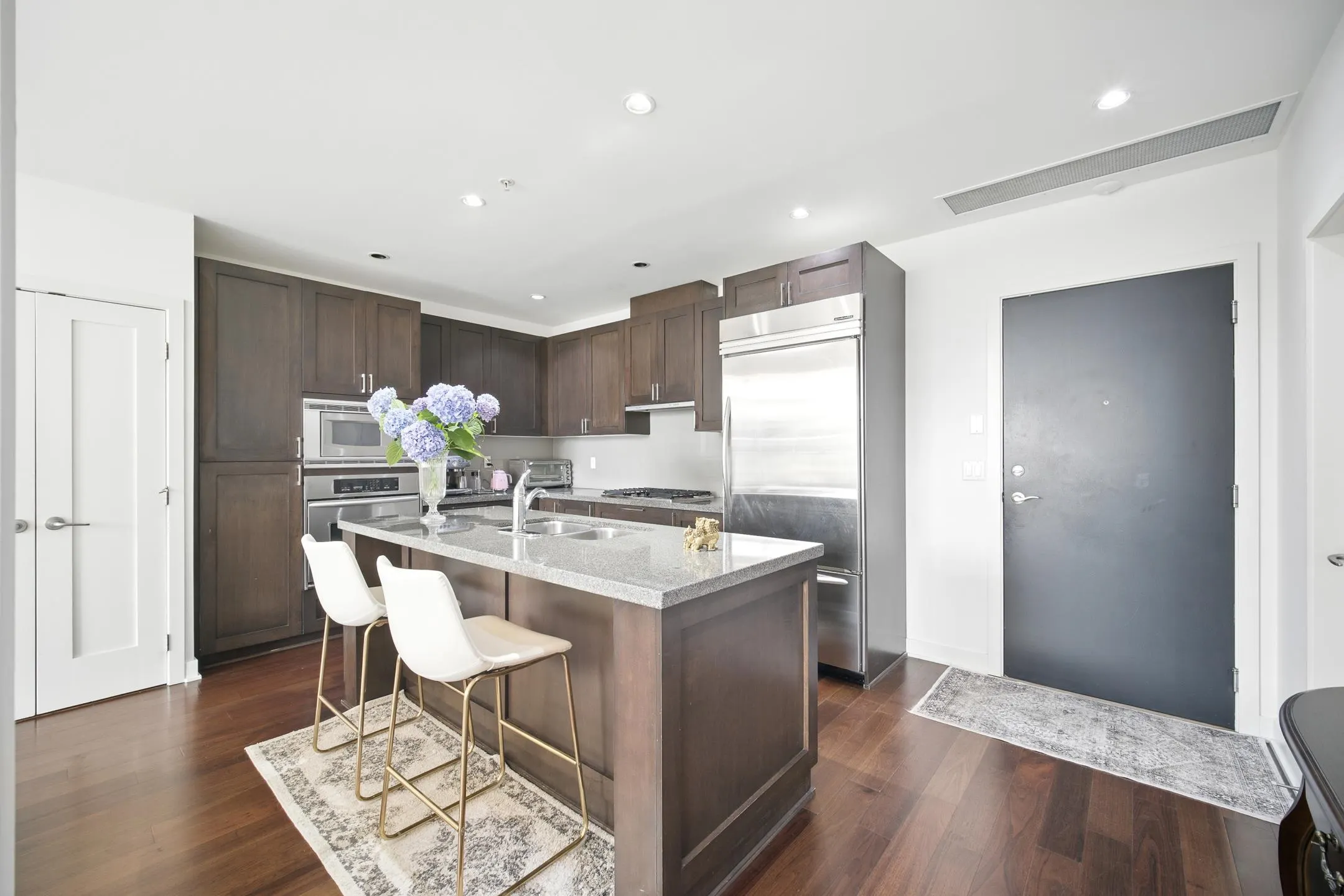 404 3595 W 18th Avenue