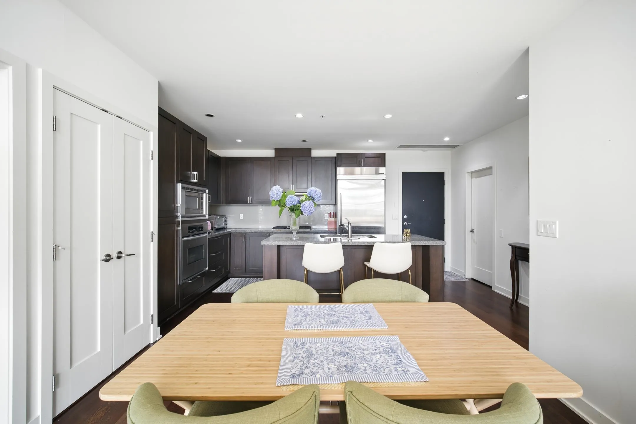 404 3595 W 18th Avenue