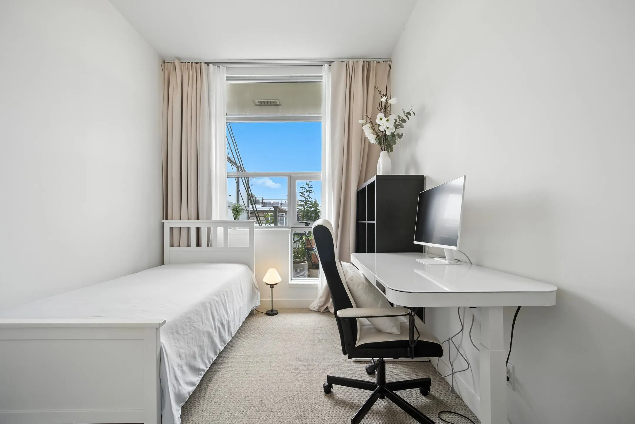 404 3595 W 18th Avenue