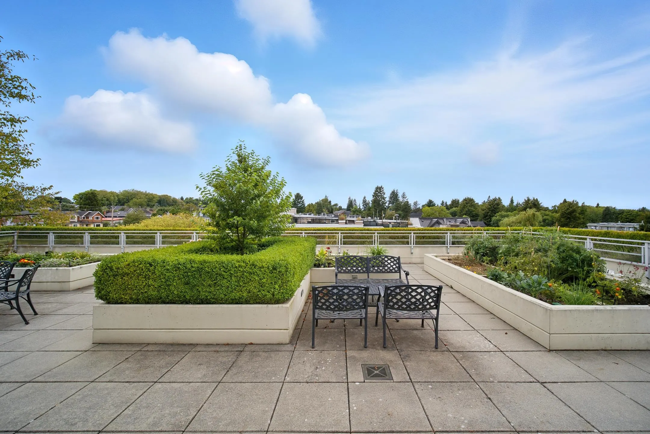 404 3595 W 18th Avenue