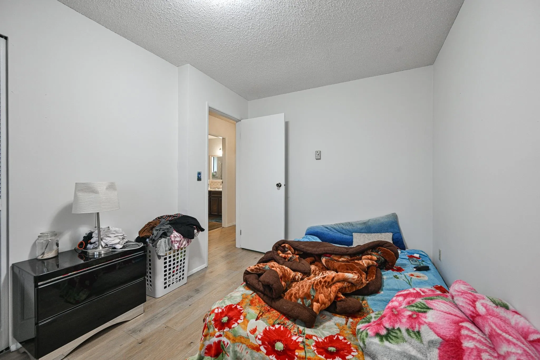 2272 Bevan Crescent