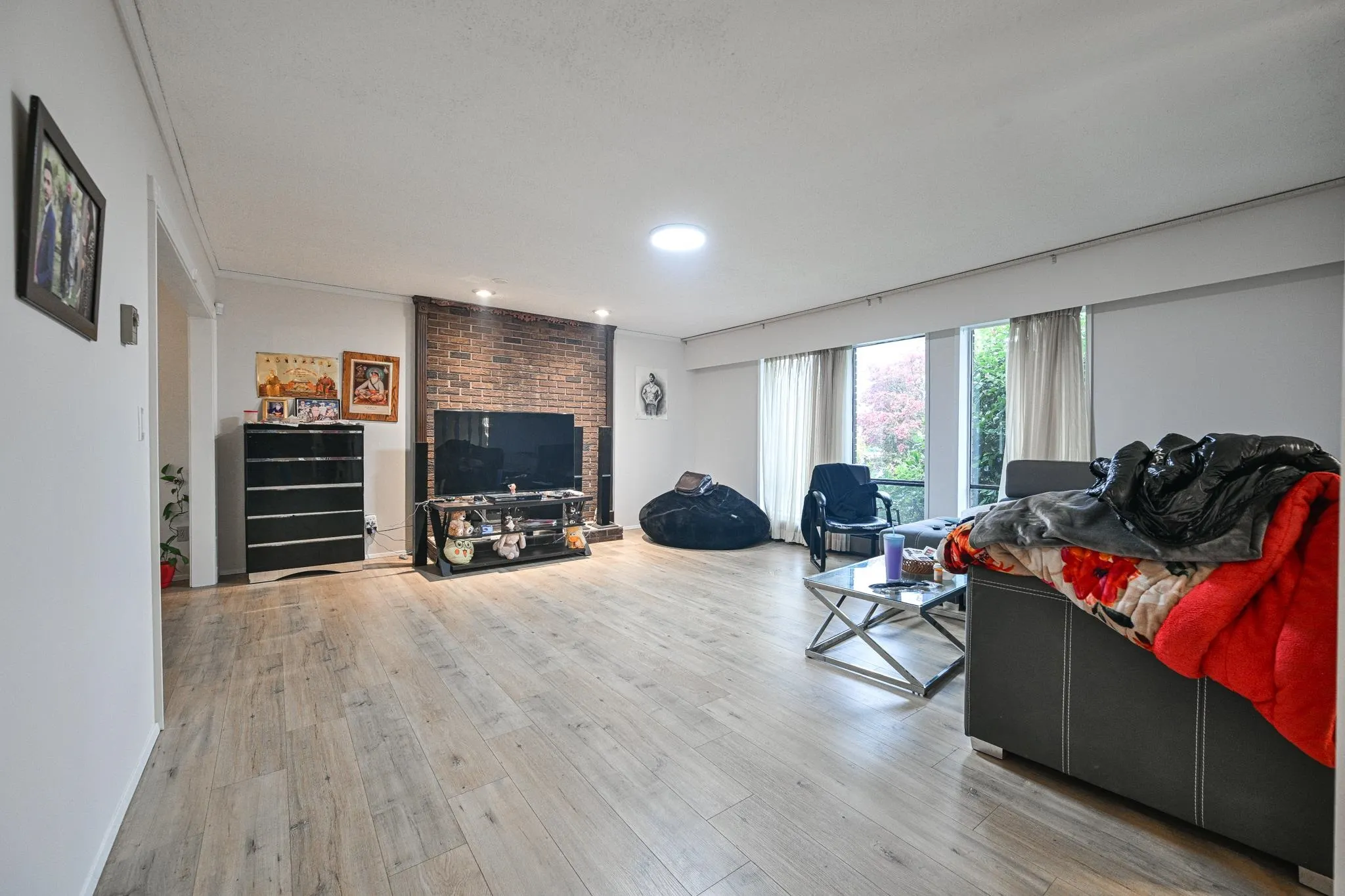 2272 Bevan Crescent